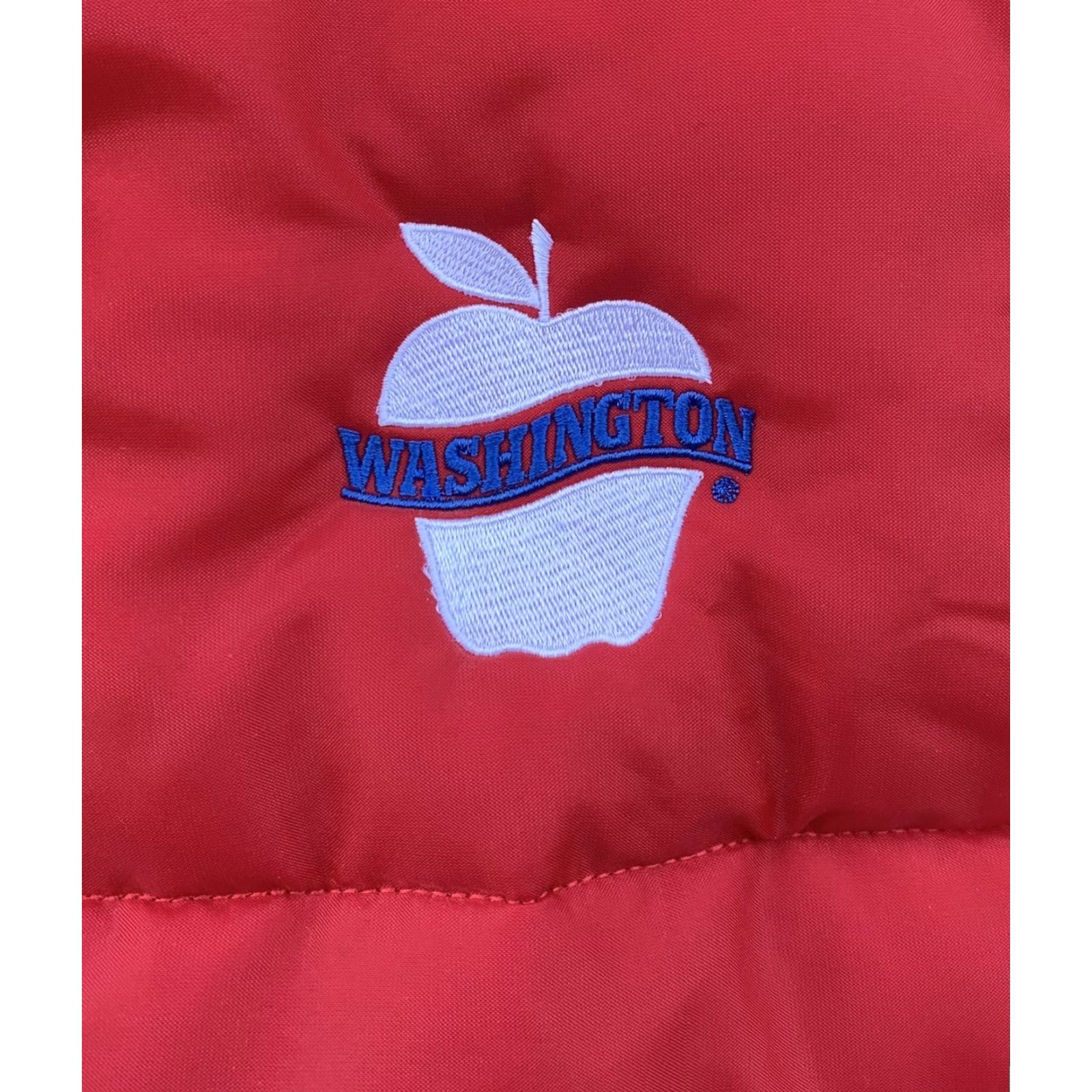 Vintage Vtg Washington Apple Embroidered Puffer Vest King Louie Union Made 70s 80s M Red Nylon Puffer Jacket Womens/Mens? Size US M / EU 48-50 / 2 - 4 Thumbnail