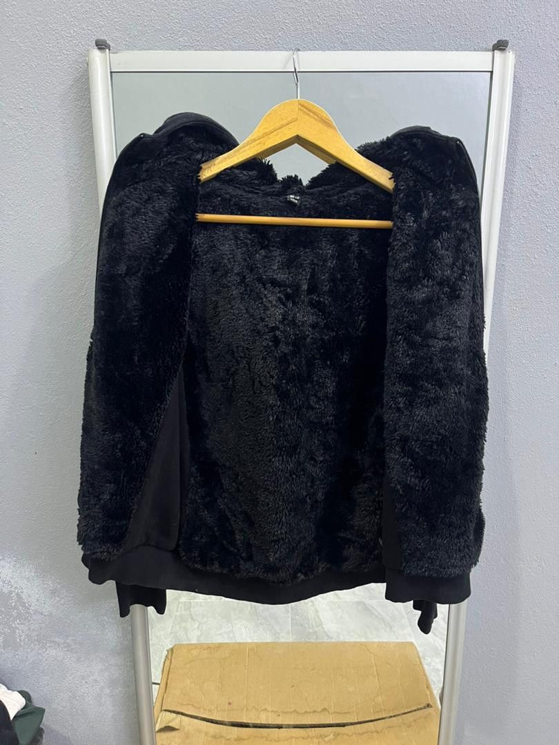 Uniqlo Uniqlo Fleece-Lined Zip Hoodie Black Cozy Winter Layer Size L / US 10 / IT 46 - 4 Thumbnail
