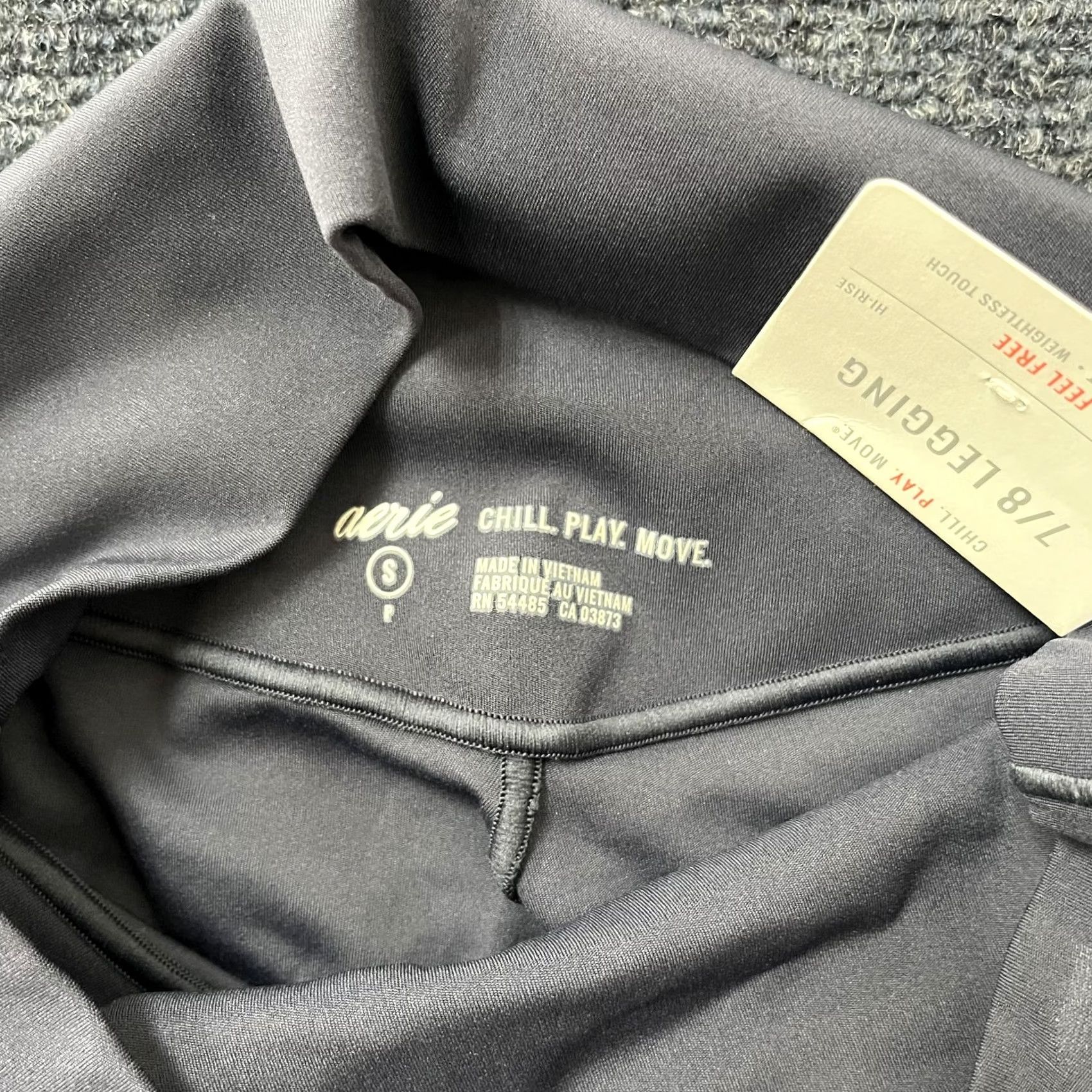Vintage VINTAGE Aerie 7/8 Leggings Womens Small Gray High Rise Chill. Play. Move. 7/8 Legging Pants Skinny Yoga Gym Wear Womens Small Gray Size 28" / US 6 / IT 42 - 3 Thumbnail