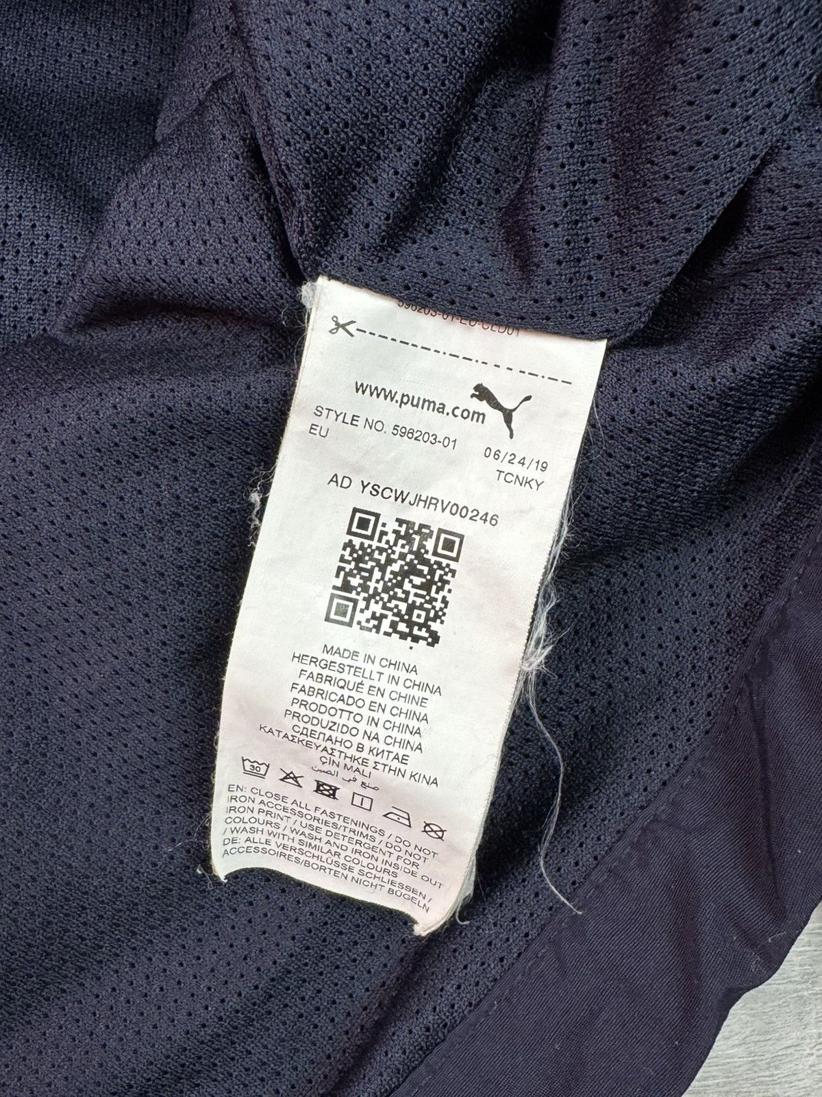 Red Bull Puma Red Bull RBR F1 Racing Street Jacket M sz Size US M / EU 48-50 / 2 - 12 Thumbnail