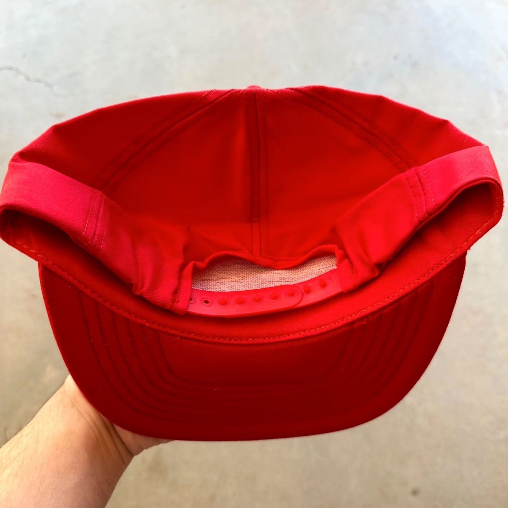 Vintage VINTAGE Kaiser Buffalo Iron On Patch Snapback Hat Cap Red Made in USA Men Adjustable Trucker 80s IRON ON PATCH, SNAPBACK, RED, USA, Men Size ONE SIZE - 2 Thumbnail
