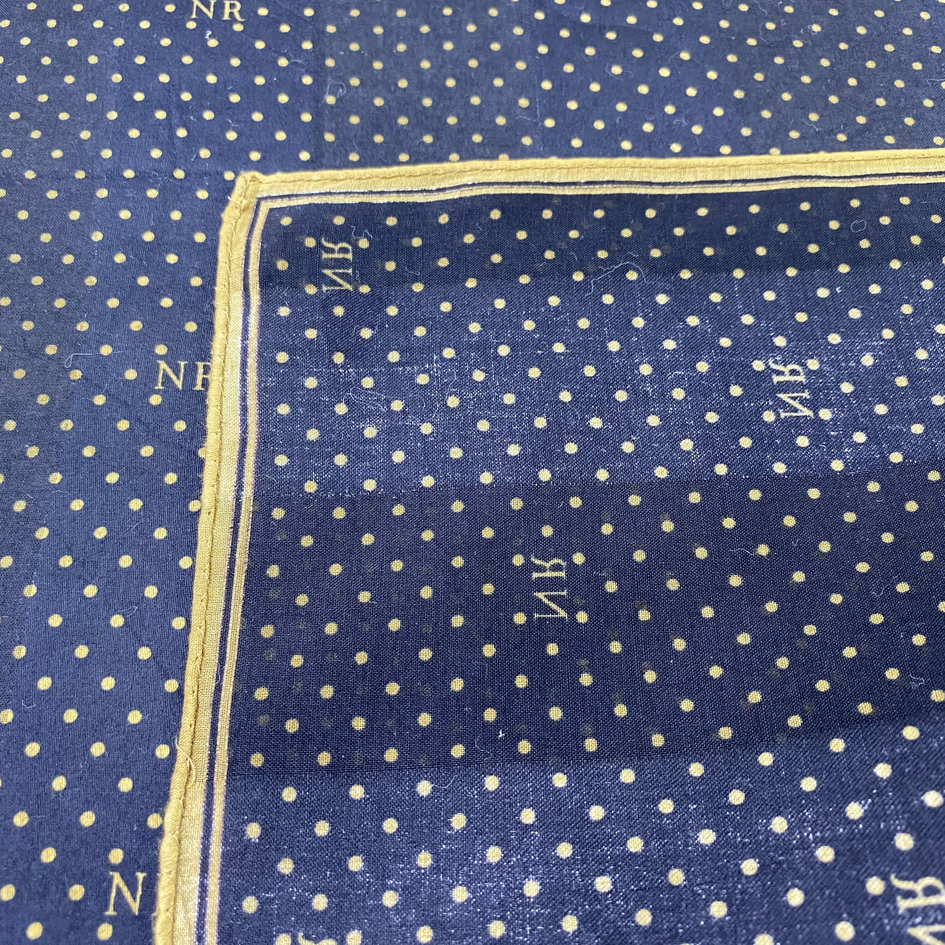 Nina Ricci Nina Ricci Handkerchief / Bandana / Neckerchief-B2333 Size ONE SIZE - 6 Thumbnail