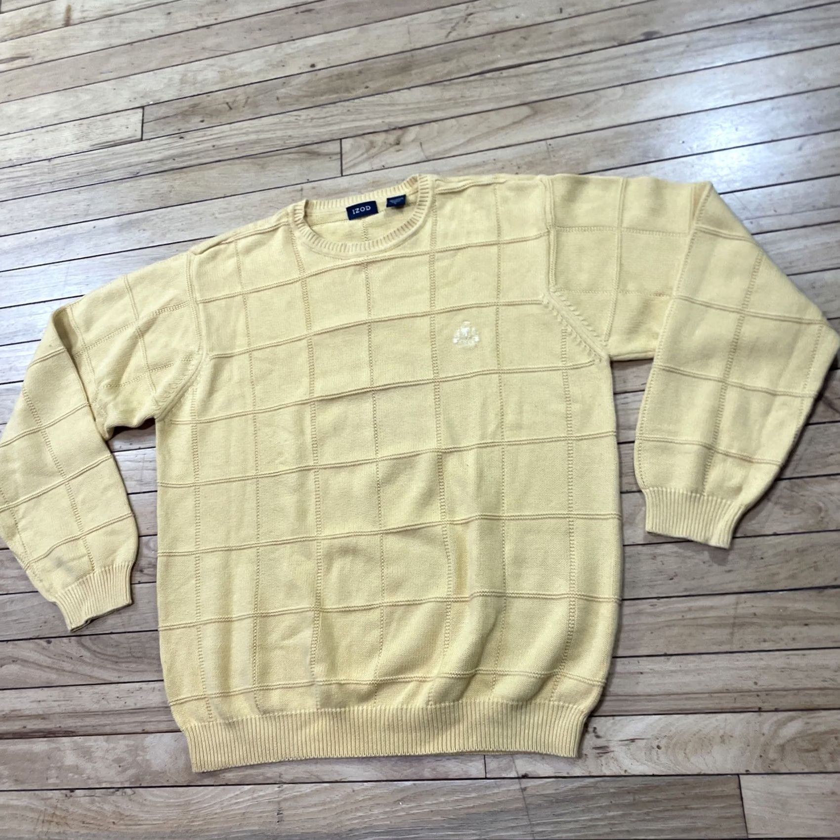 Izod VINTAGE IZOD Preppy Yellow Sweater Men L Boxy Golf Pullover Check Crest 100% Cotton Crew Mens Size US L / EU 52-54 / 3 - 2 Thumbnail