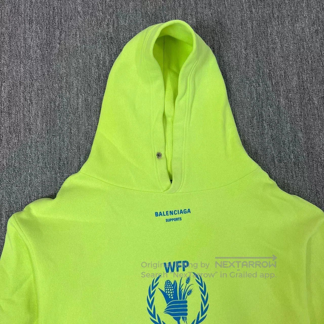 Balenciaga balenciaga fluorescent green hoodie sweatshirt. Size US XS / EU 42 / 0 - 4 Thumbnail
