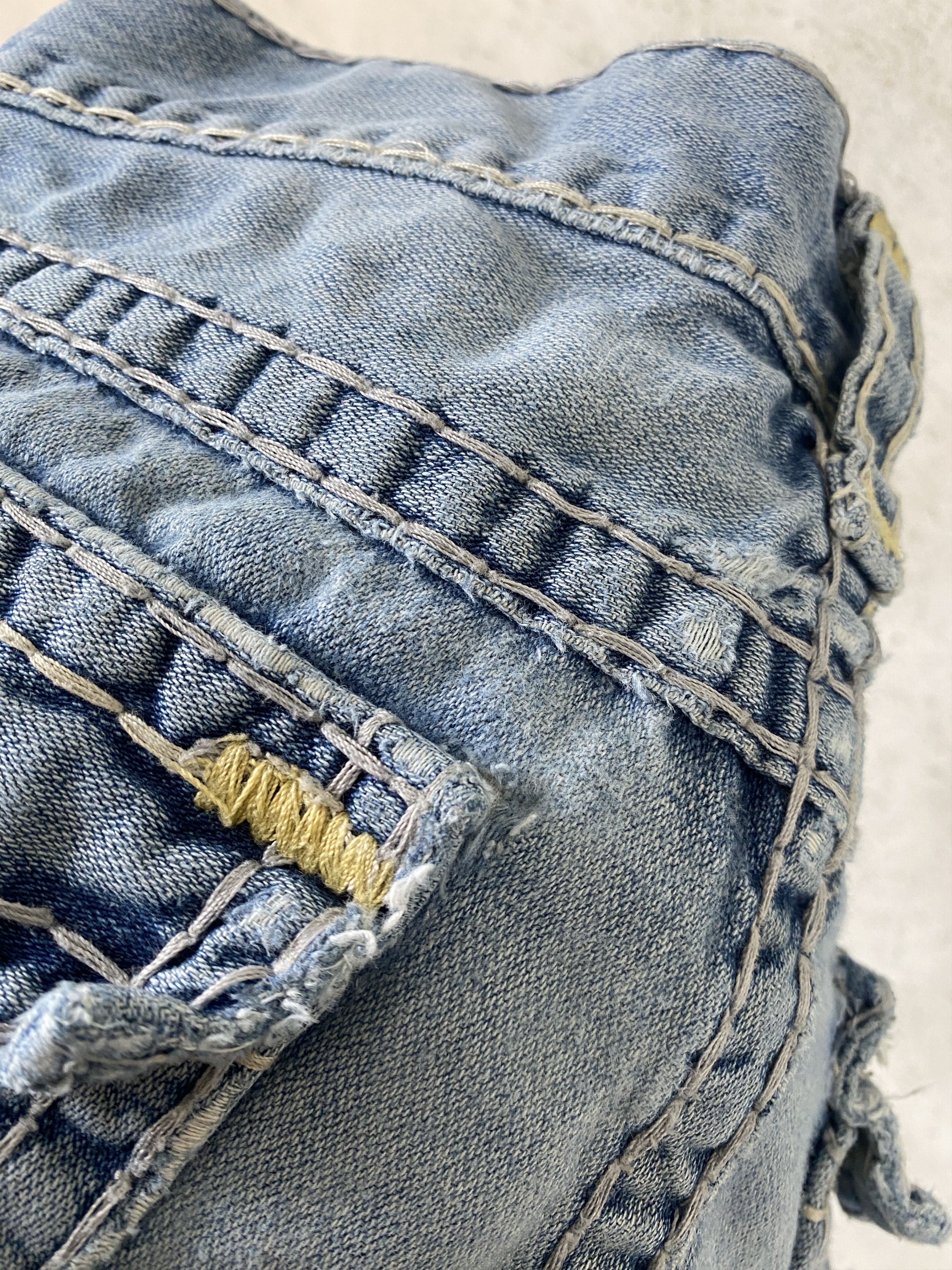 True Religion True Religion distressed denim jeans pants Ricky Size US 29 - 10 Thumbnail
