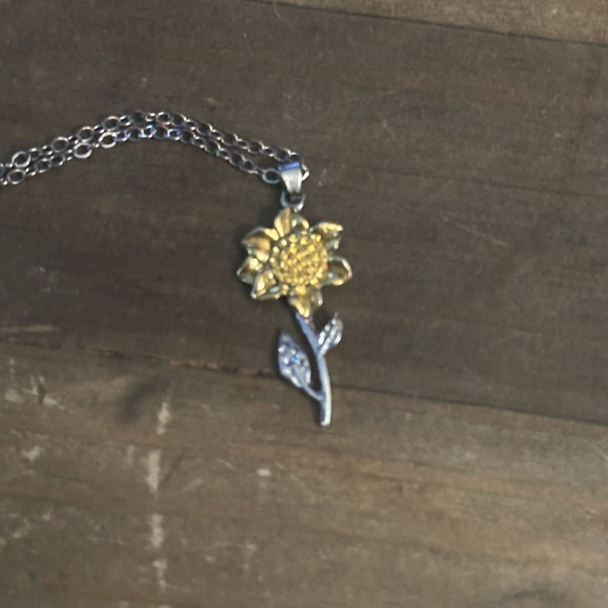 Other Silver tone two tone sunflower pendant necklace Size ONE SIZE - 4 Thumbnail