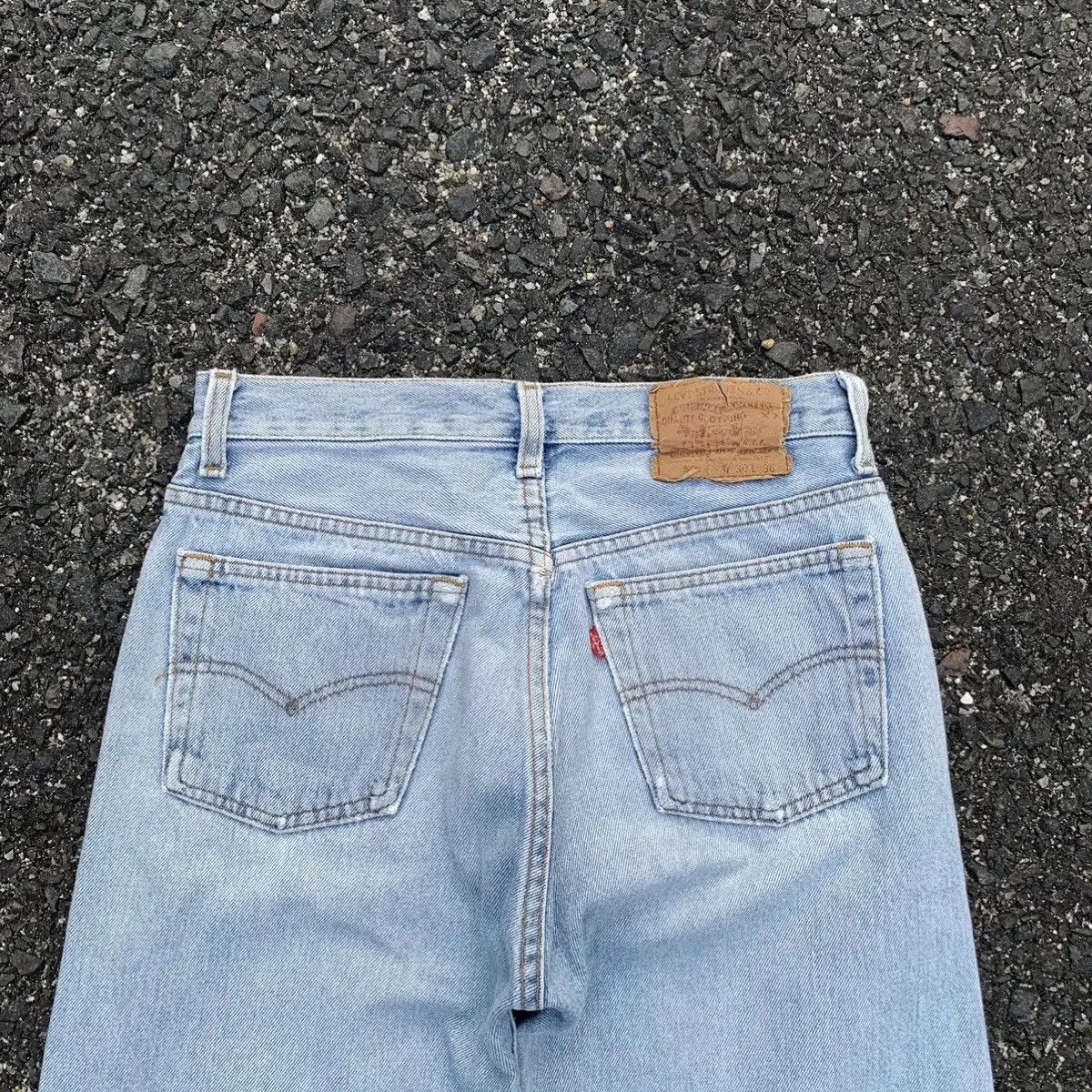 Levi's Ripped Levi’s 501 Jeans Light Wash Levis Denim Pants Size US 27 - 11 Thumbnail