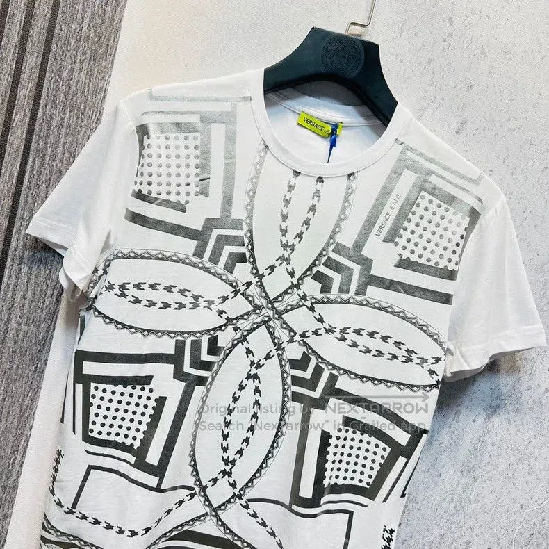Versace Versace Men's short-sleeved T-shirt Size US S / EU 44-46 / 1 - 2 Thumbnail