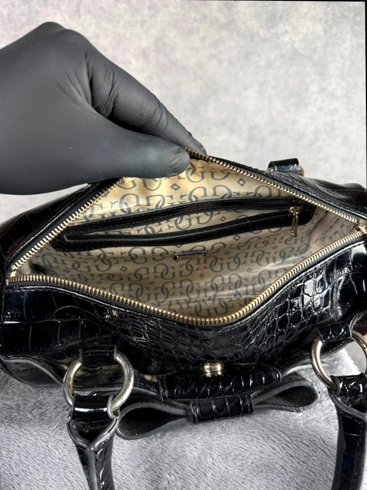 Guess Guess Patent Croc Handbag Black Bow Coquette Size ONE SIZE - 10 Thumbnail