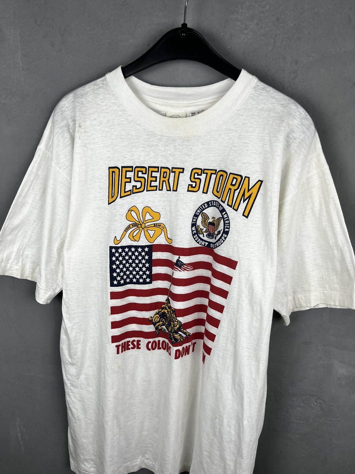 Vintage Vintage 90s USA 'Operation Desert Storm' White Tee Size US L / EU 52-54 / 3 - 2 Thumbnail
