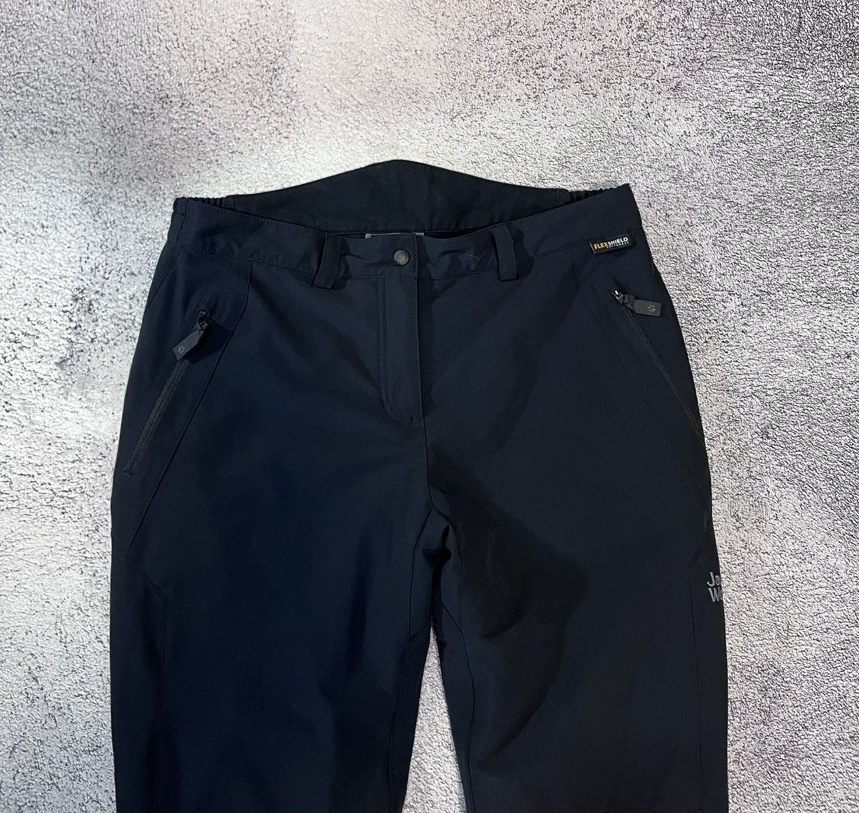 Jack Wolfskin Jack Wolfskin Flex Shield Softshell Pants Women Short USM Size 32" / US 10 / IT 46 - 2 Thumbnail