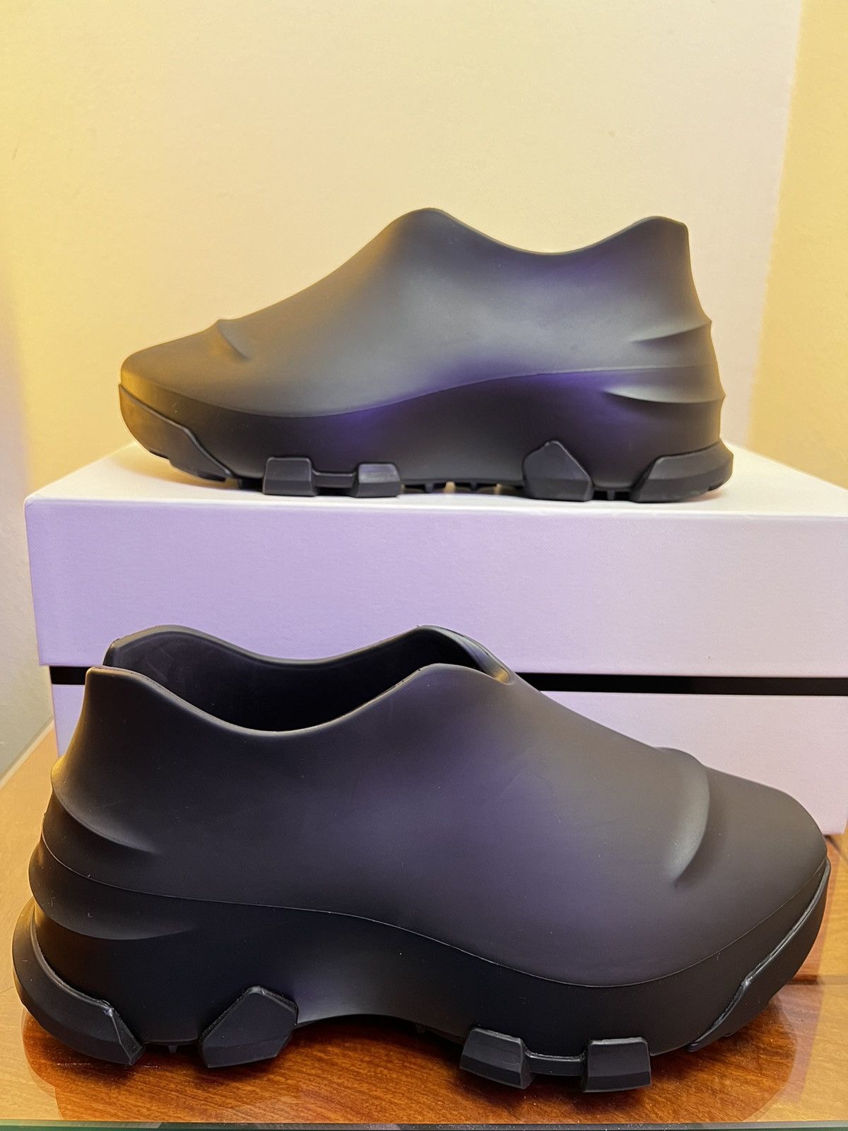Givenchy × MMW Givenchy Monumental Mallow Show Low Shoes Size US 8 / EU 41 - 1 Thumbnail