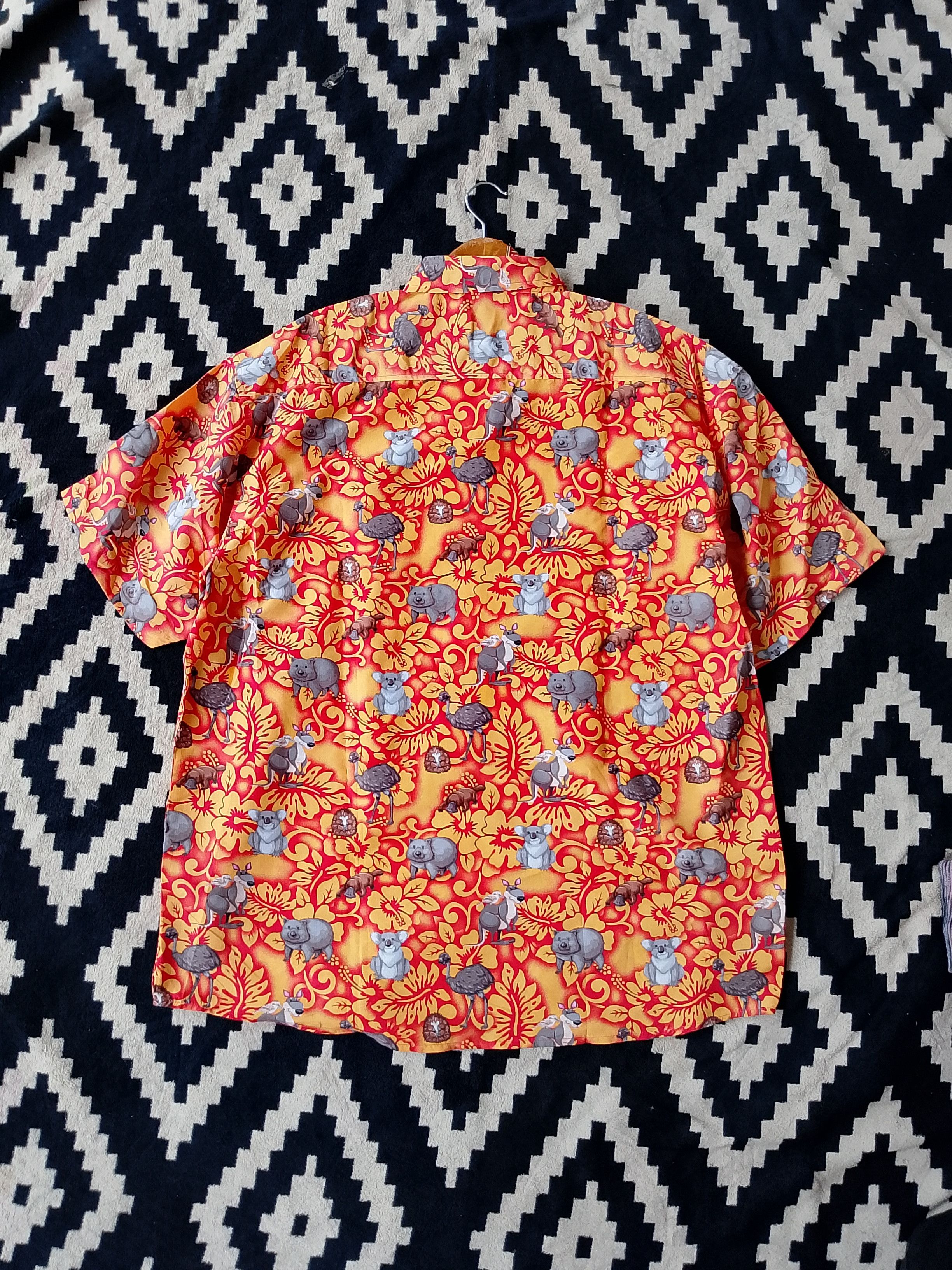 The Australian Outback Collection Lowes Australia Archival Outback Fauna All-Over Print Shirt Size US XXL / EU 58 / 5 - 6 Thumbnail