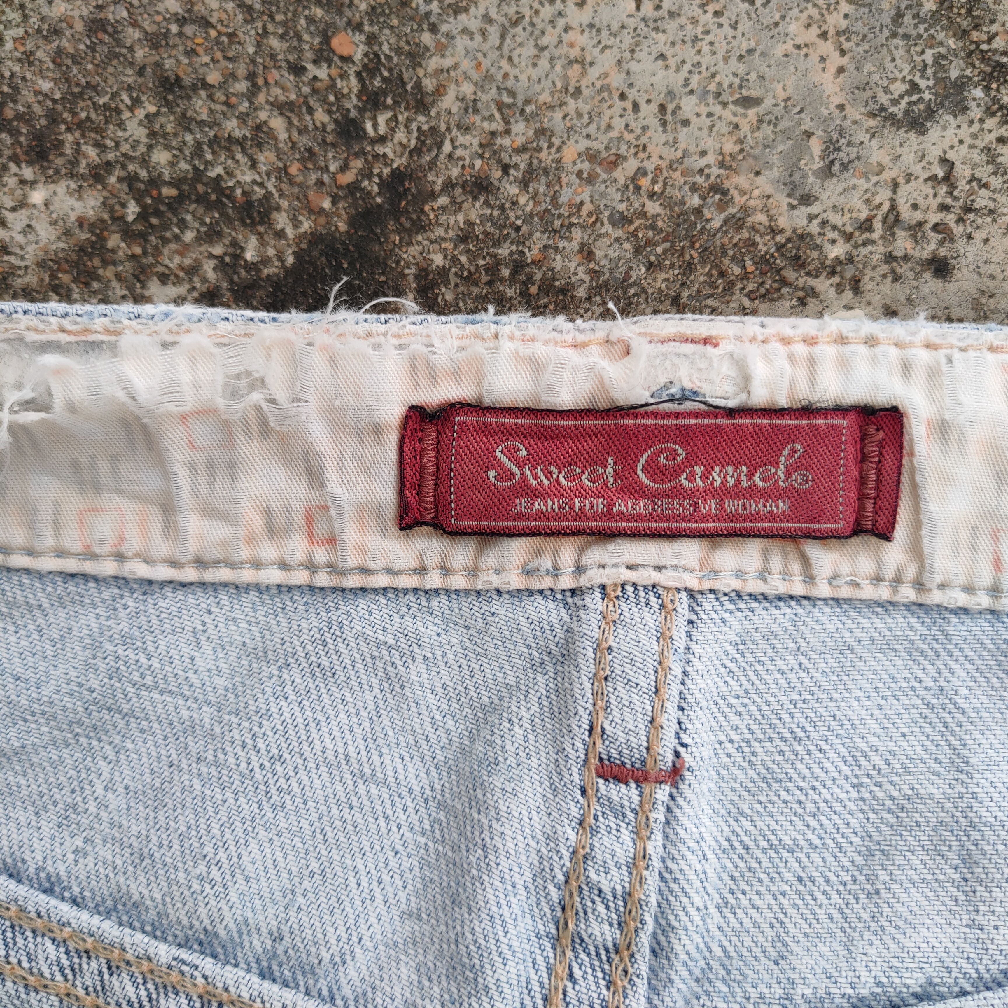 Japanese Brand × Jean × Vintage VINTAGE SWEET CAMEL WOMAN FLARE FADED JEANS DENIM PANTS Size US 29 - 7 Thumbnail
