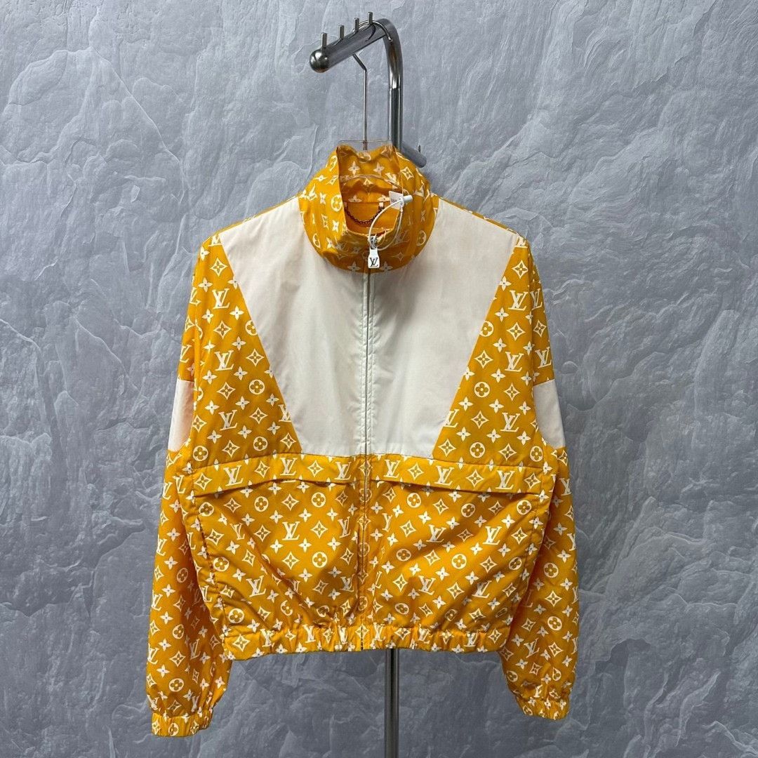 Louis Vuitton louis vuitton multi-color embroidered jacket Size XL / US 12-14 / IT 48-50 - 1 Thumbnail