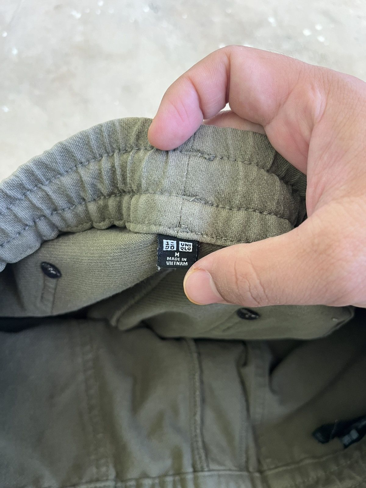 Uniqlo Uniqlo Olive Relaxed Drawstring Pants Size US 32 / EU 48 - 4 Thumbnail