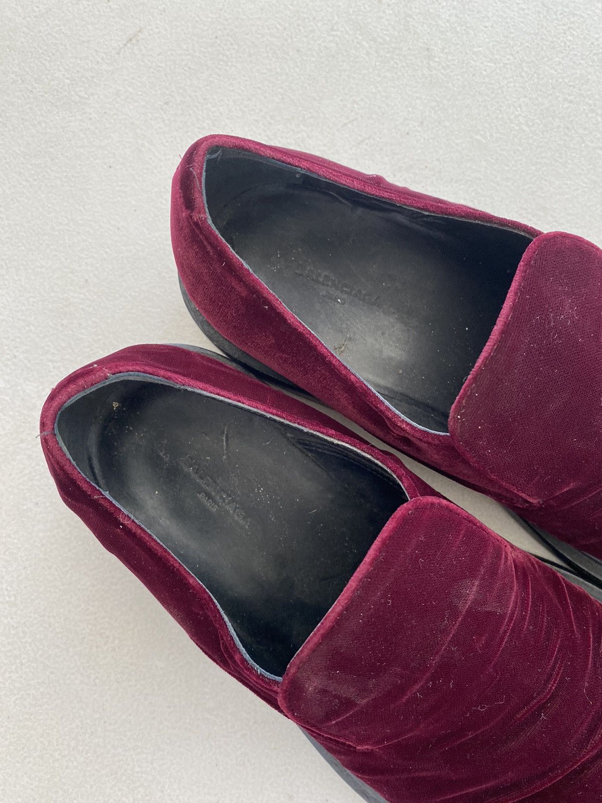 Balenciaga 17SS red velvet slip on loafers Size US 11 / EU 44 - 11 Thumbnail