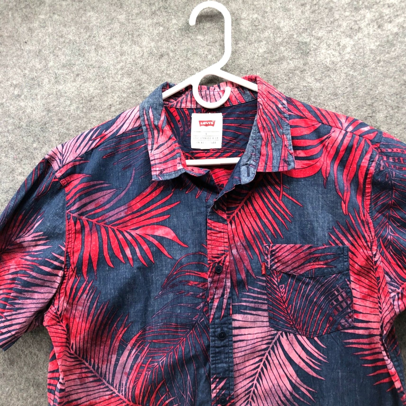 Levi's Levis Hawaiian Shirt Mens L Red Blue Palm Print Short Sleeve Button Up Cotton Size US L / EU 52-54 / 3 - 5 Thumbnail