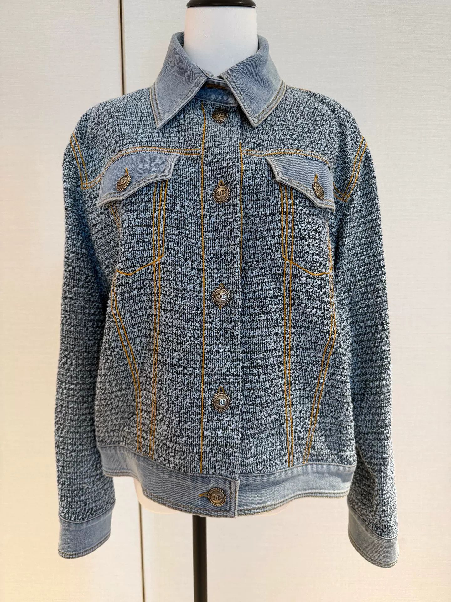 Chanel Chanel 18P Blue Denim Woven Jacket Size S / US 4 / IT 40 - 1 Thumbnail