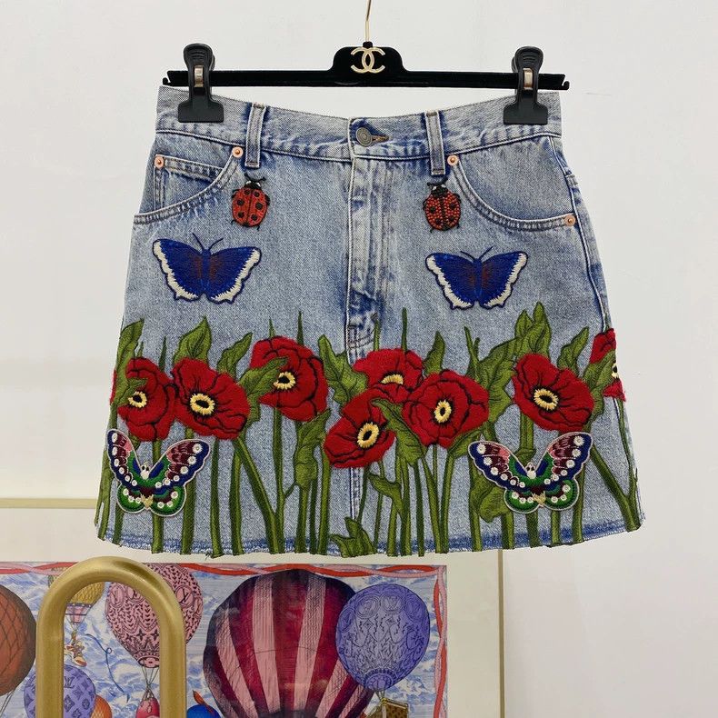 Gucci Gucci Embroidered skirt Size 27" / US 4 / IT 40 - 1 Thumbnail