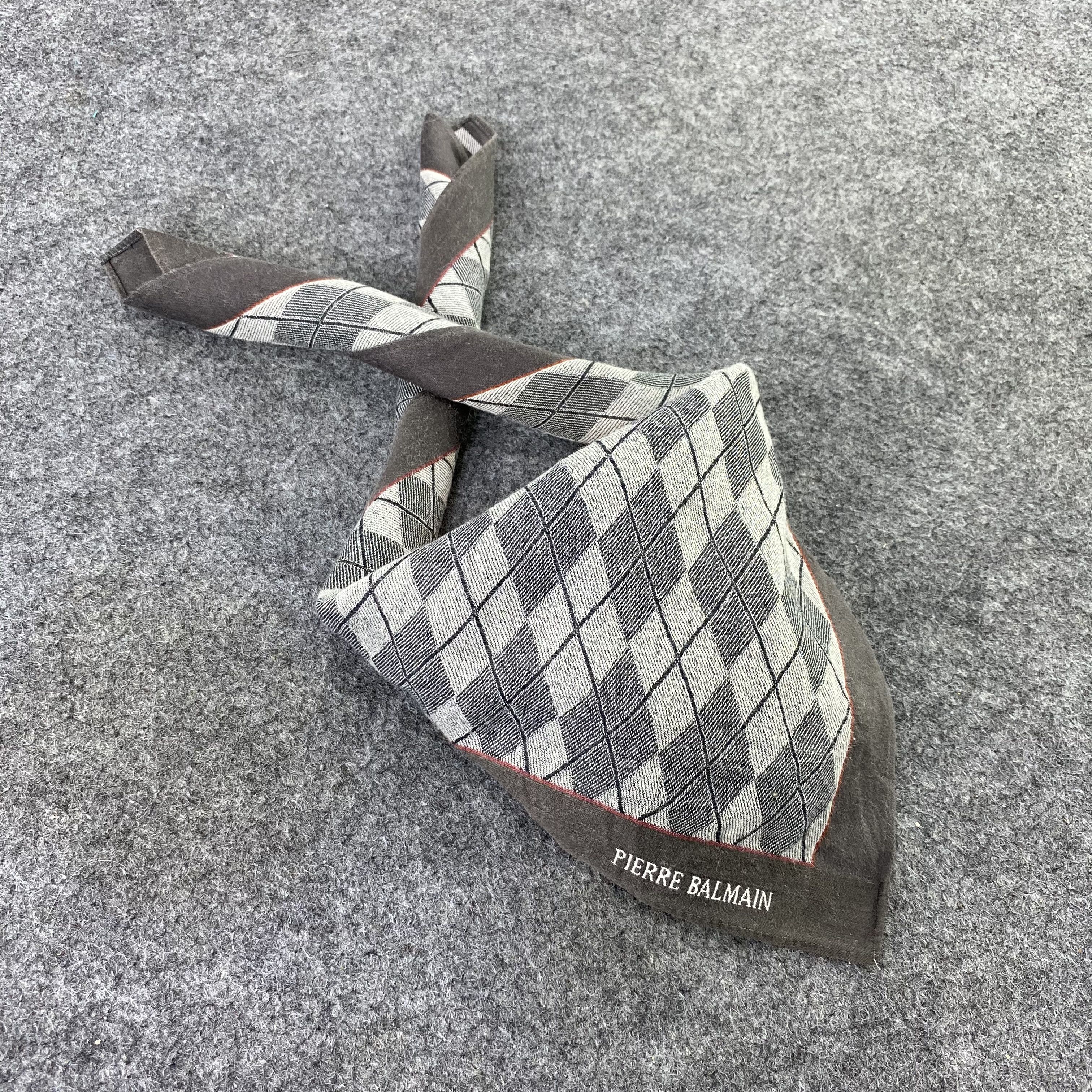 Pierre Balmain Pierre Balmain Handkerchief / Bandana / Neckerchief-B503 Size ONE SIZE - 1 Thumbnail