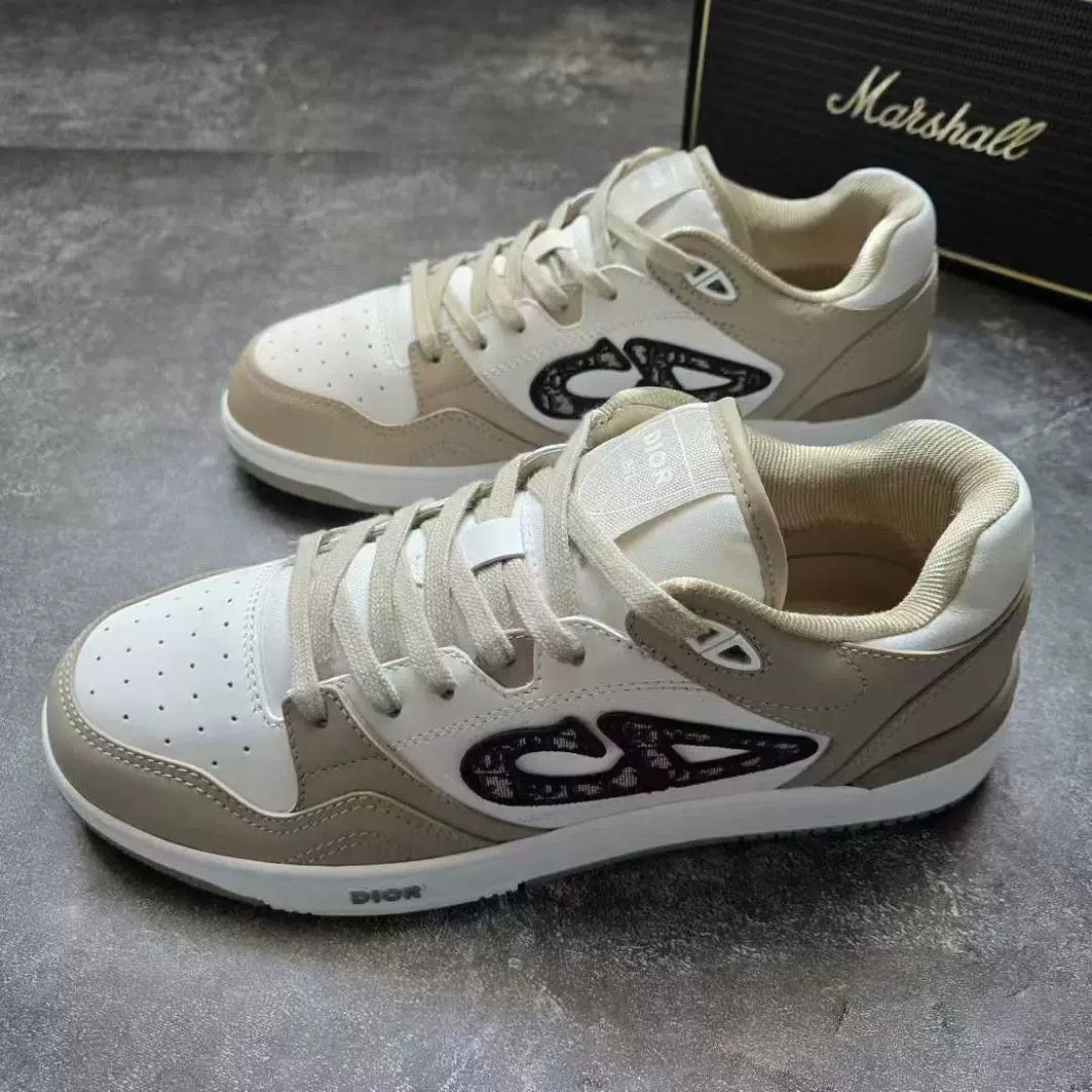 Dior dior b57 white and brown sneakers Size US 10 / EU 43 - 1 Thumbnail