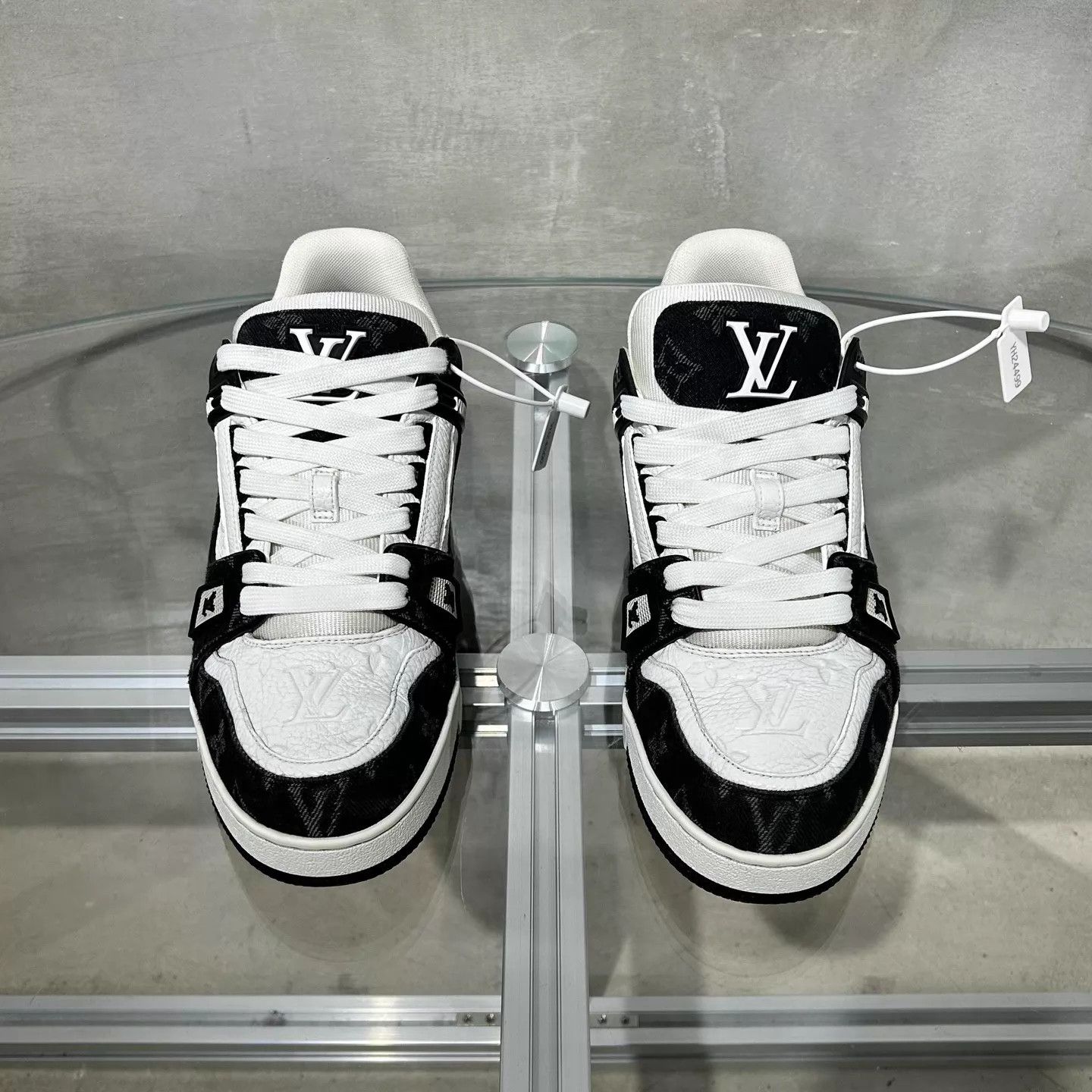 Louis Vuitton LV Trainer Black & White Denim UK6.5/40.5 Size US 7.5 / EU 40-41 - 1 Thumbnail
