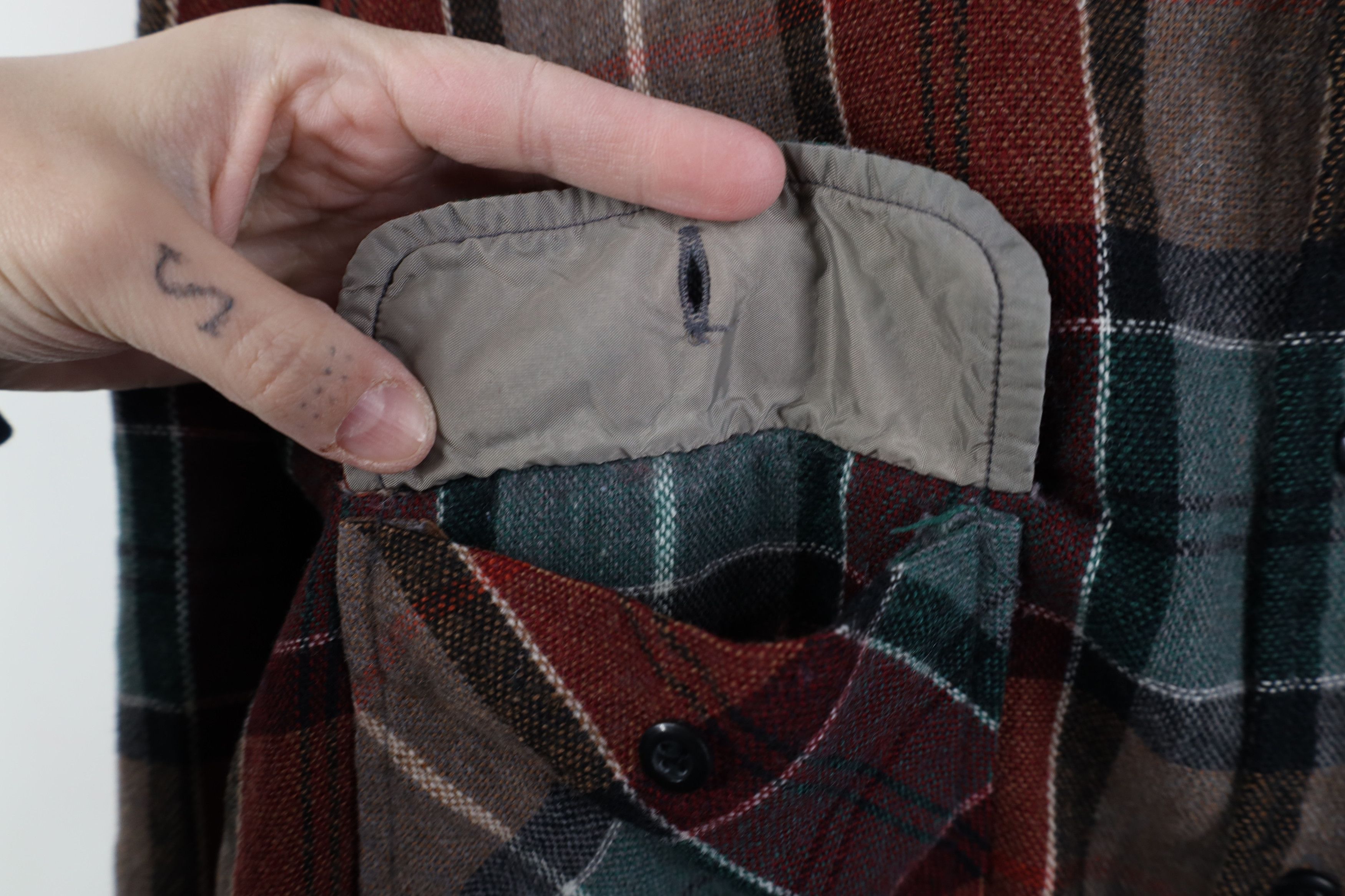 Vintage Vintage 70s 80s Streetwear Knit Collared Button Shirt Plaid Size US XL / EU 56 / 4 - 5 Thumbnail