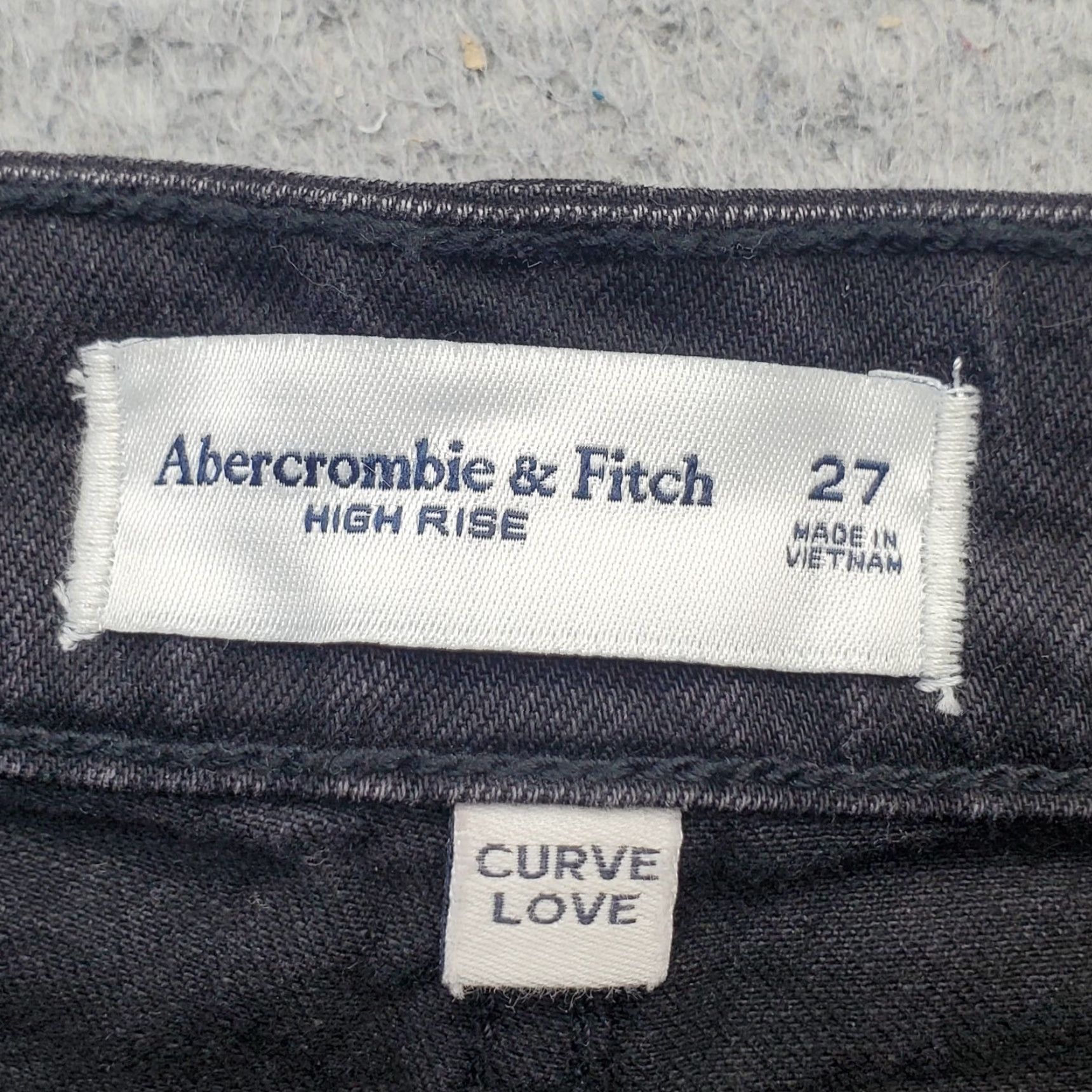 Abercrombie & Fitch Abercrombie & Fitch Curve Love Jeans Womens Size 27 black Denim High Rise Skinny Leg 5-Pocket Design Stretch Inseam 28.75" Dark Wash Cotton Size 27" / US 4 / IT 40 - 7 Thumbnail