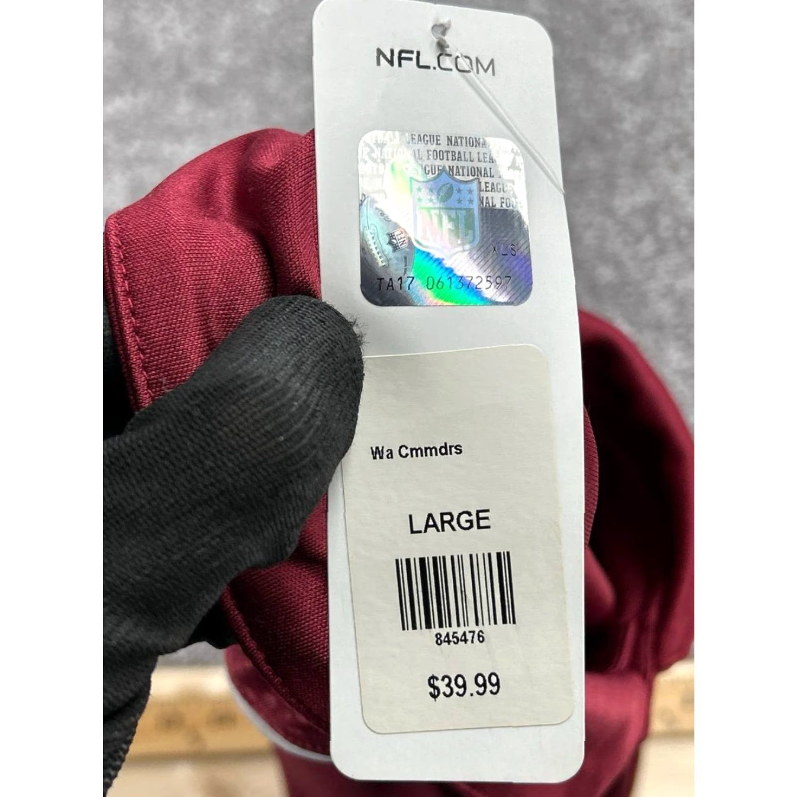NFL NFL Shirt Large Red Logo Washington Commanders Football Team Apparel Mens Size US L / EU 52-54 / 3 - 7 Thumbnail
