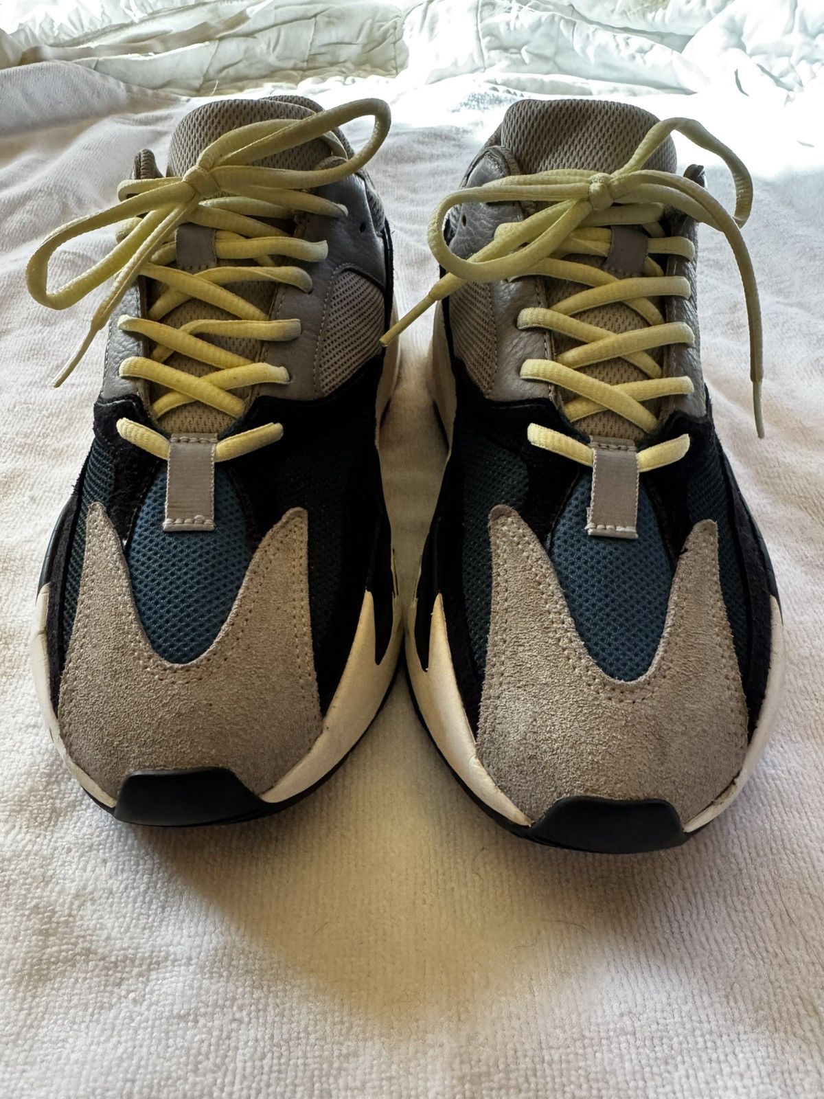 Yeezy Yeezy 350 Wave runner Size US 9.5 / EU 42-43 - 1 Thumbnail