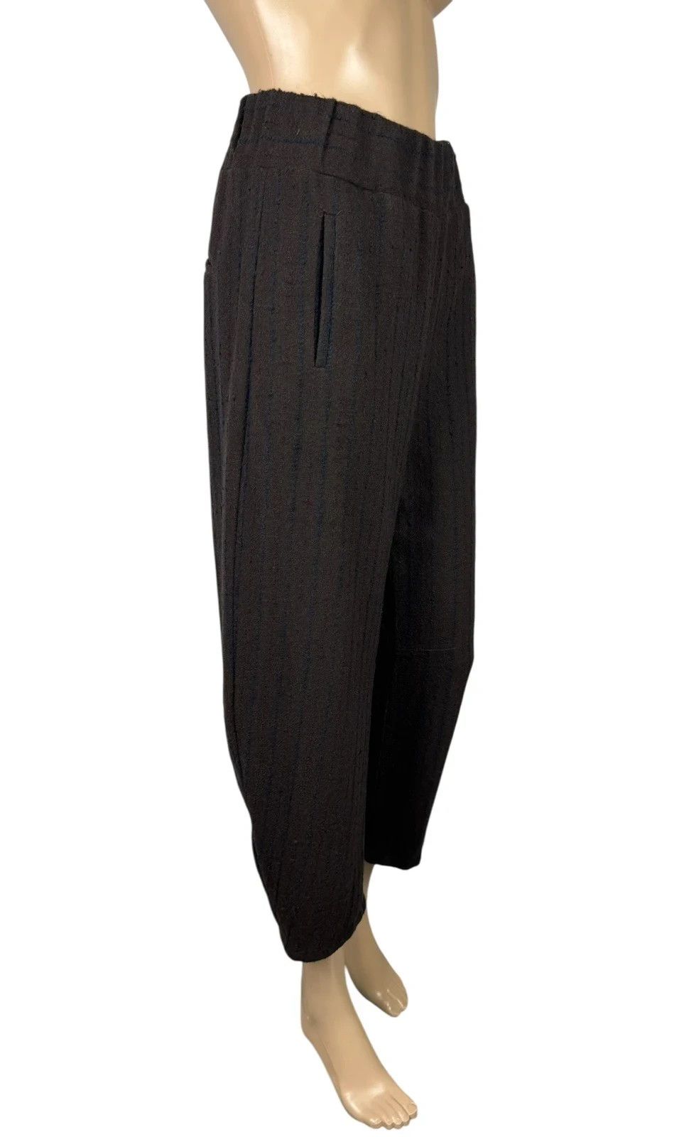 Other Alessia Santi Italy Crop Pants Wool Knit Striped size 40 Size 27" / US 4 / IT 40 - 3 Thumbnail