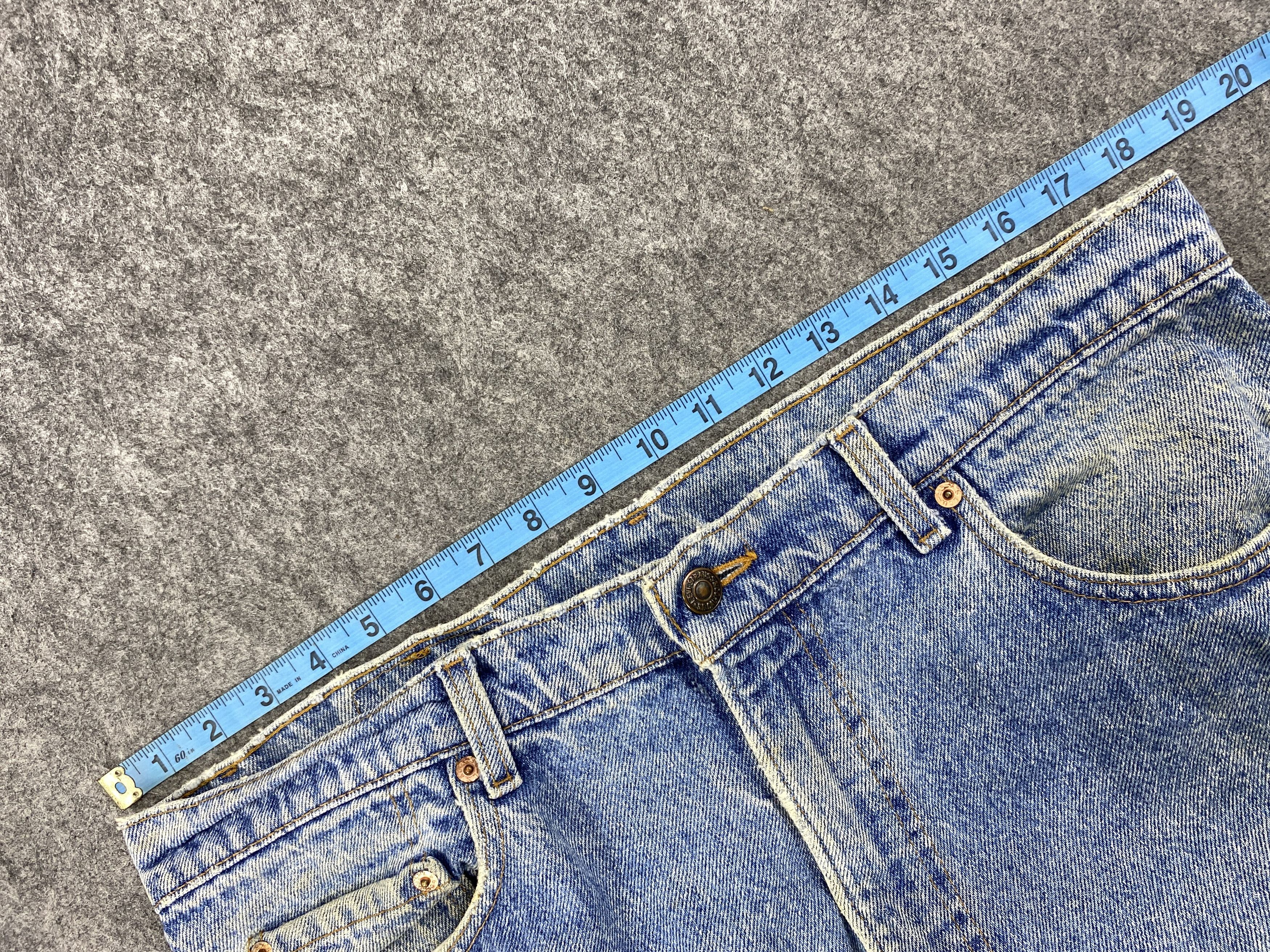 90s Blue Wash Vintage Levi's 550 USA 37x32 Denim -JN1294