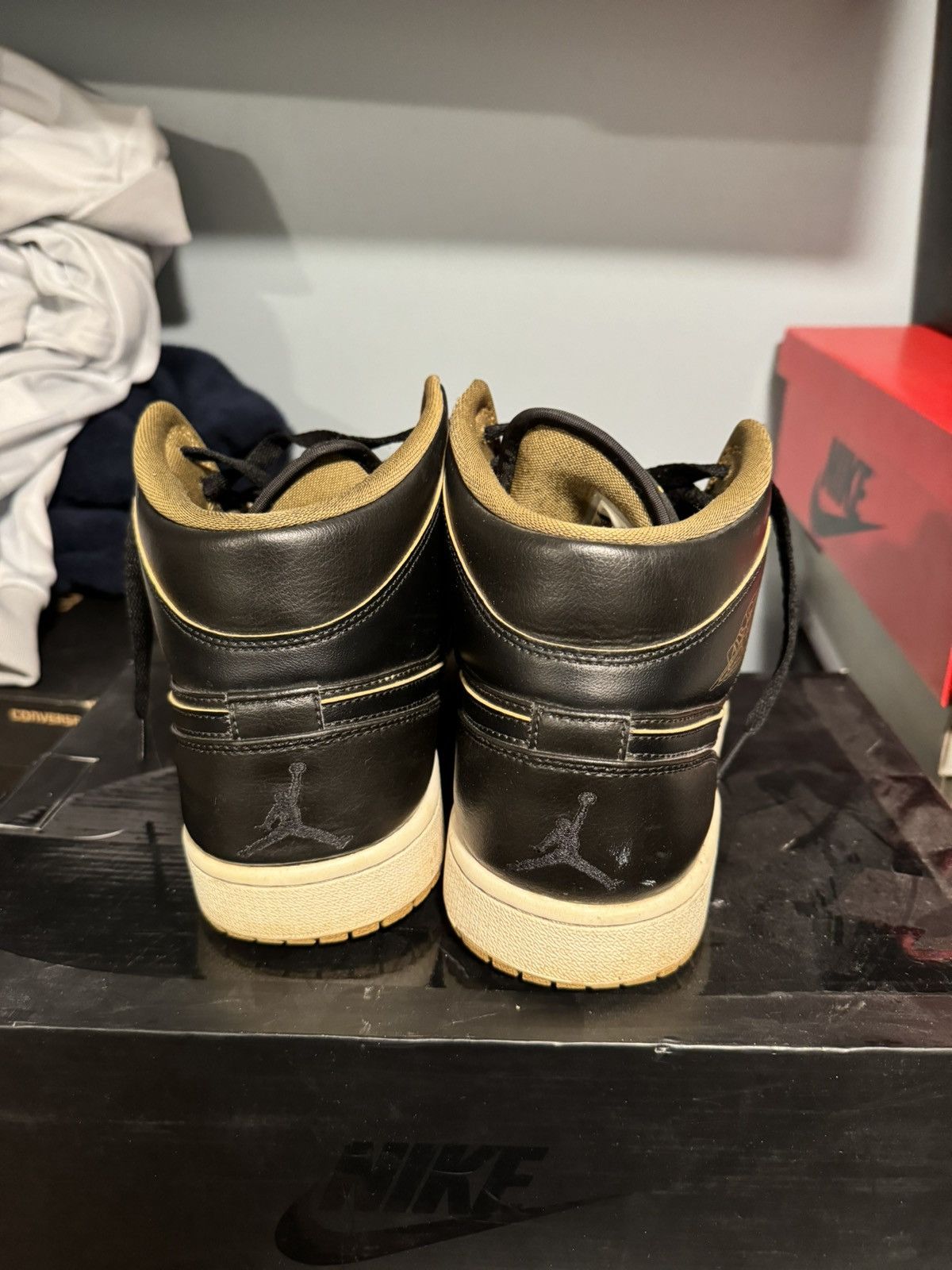 Jordan Brand Jordan 1 Size US 10.5 / EU 43-44 - 3 Thumbnail