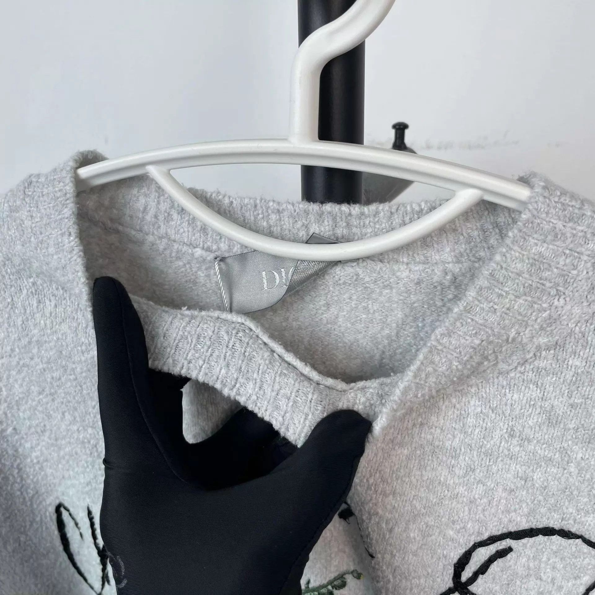 Dior Dior Lily of the Valley gray L knit sweater Size L / US 10 / IT 46 - 9 Thumbnail