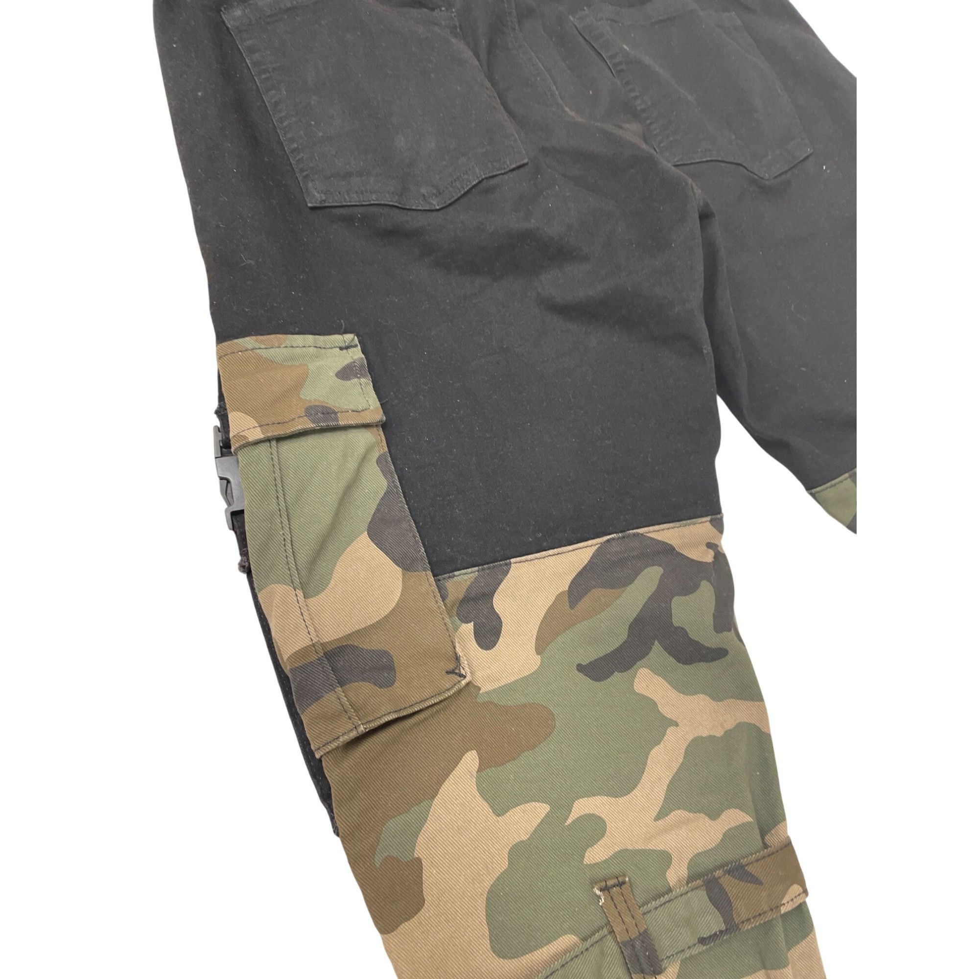 Other Kloud 9 Mens Black Camo Cargo Jeans Pants Size 40x32 SKU 854 Size US 40 / EU 56 - 13 Thumbnail