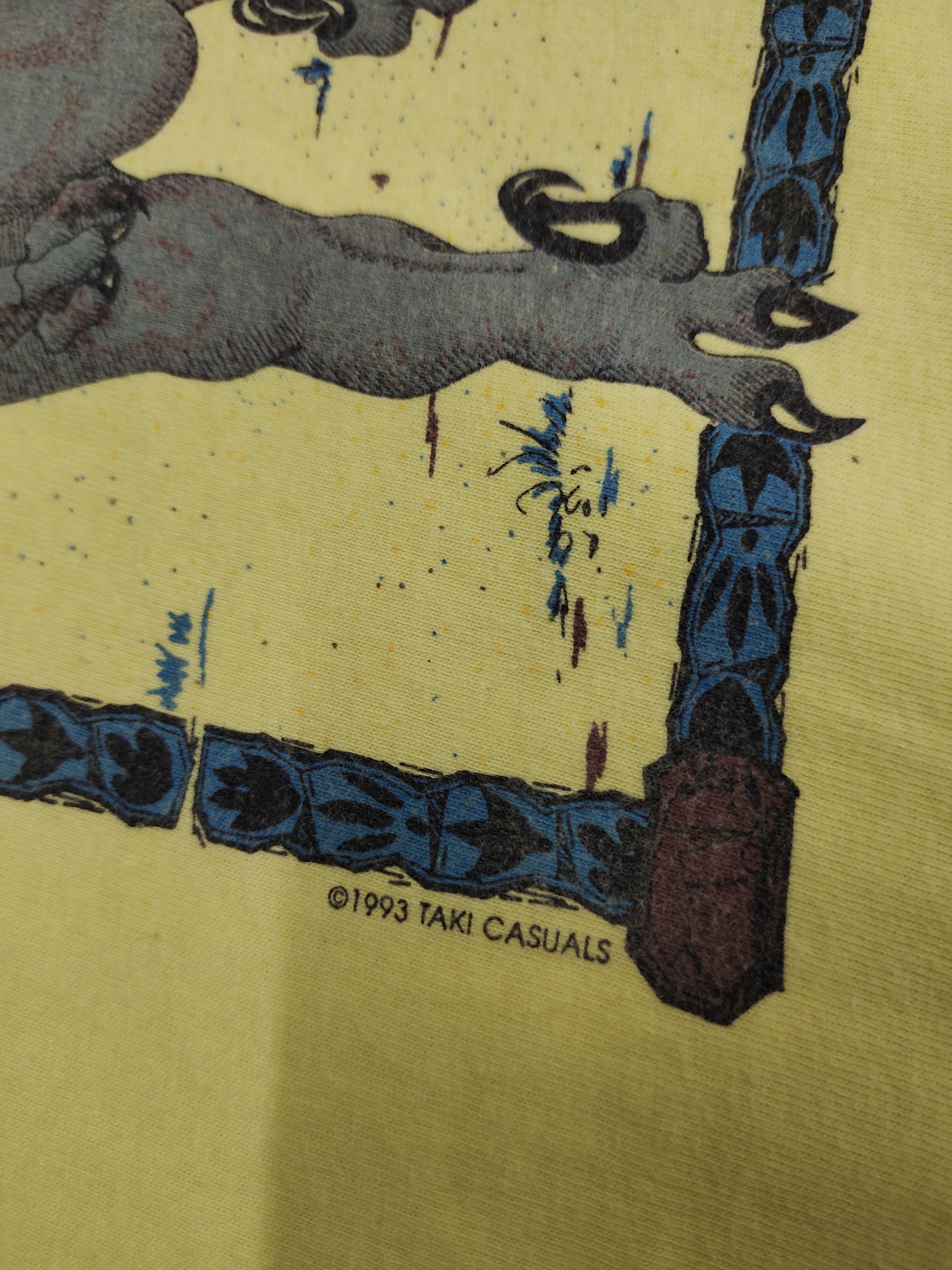Vintage Vintage 90s Dinosaur Velociraptor T-Shirt Size US L / EU 52-54 / 3 - 3 Thumbnail
