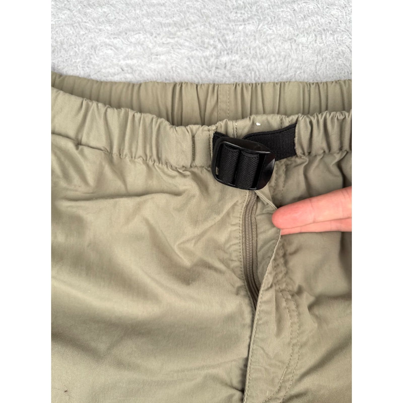 The North Face The North Face Shorts Mens Medium Beige Cargo 100% Nylon Stowable 8" READ Size US 31 - 6 Thumbnail