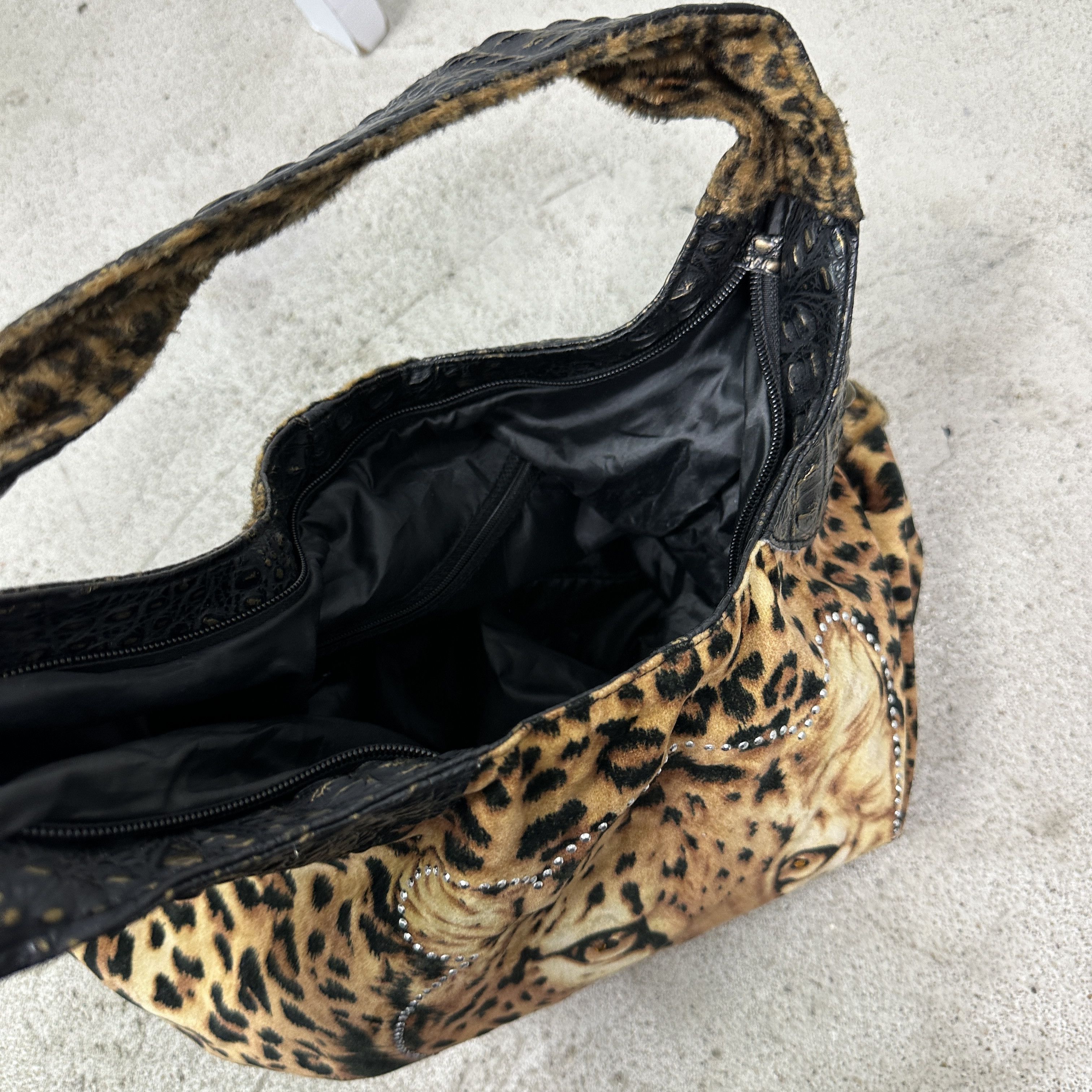 Vintage Vintage Avant Garde Cheetah Hobo Bag 00s Size ONE SIZE - 8 Thumbnail