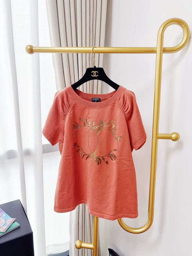 Chanel Chanel 18C Greek Series Short Sleeve T-shirt - dmc Size US M / EU 48-50 / 2 - 1 Thumbnail