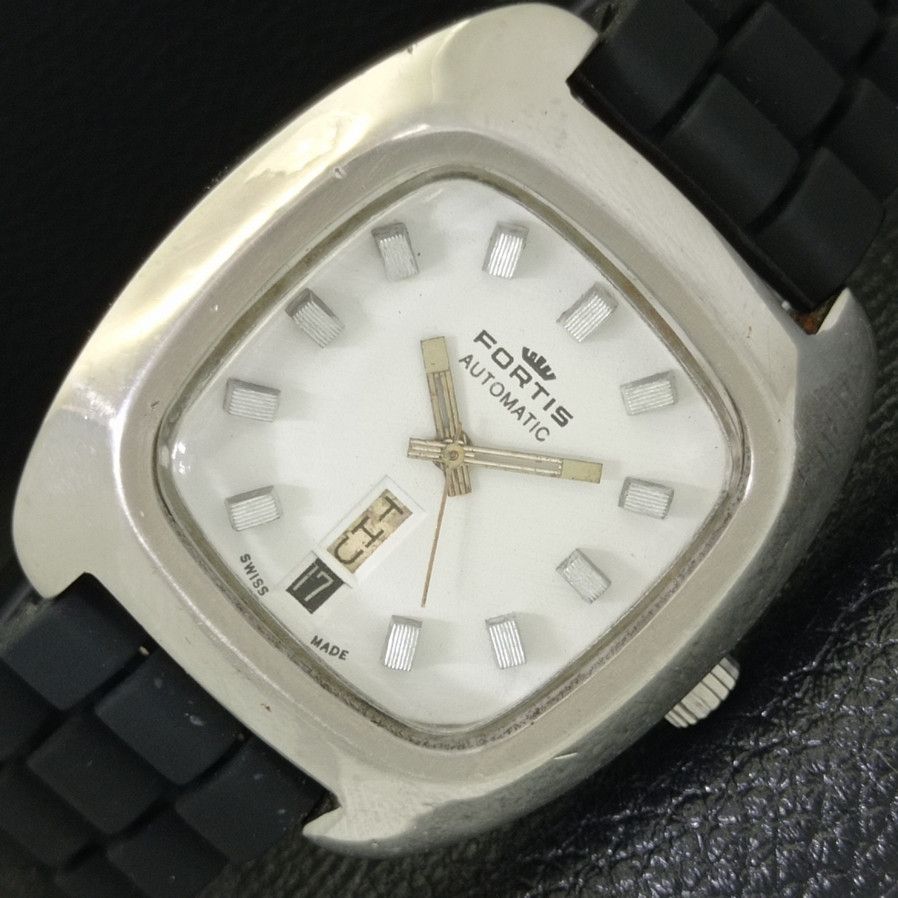 Fortis RARE SWISS MENS FORTIS DAY/DATE @ 6 AUTO WATCH a425146-R Size 38 - 1 Thumbnail
