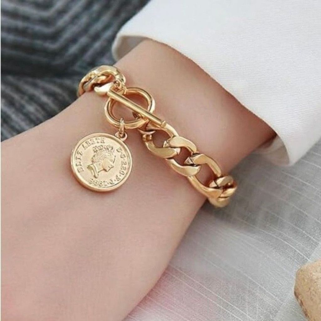 Other Cuban Link Chain Coin Bracelet Womens Gold Vintage Inspired Size ONE SIZE - 2 Thumbnail