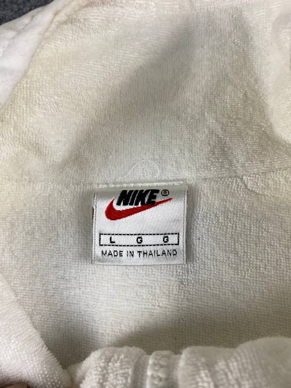 Nike vintage 90s nike court jacket removeablesleeves Size US L / EU 52-54 / 3 - 7 Thumbnail