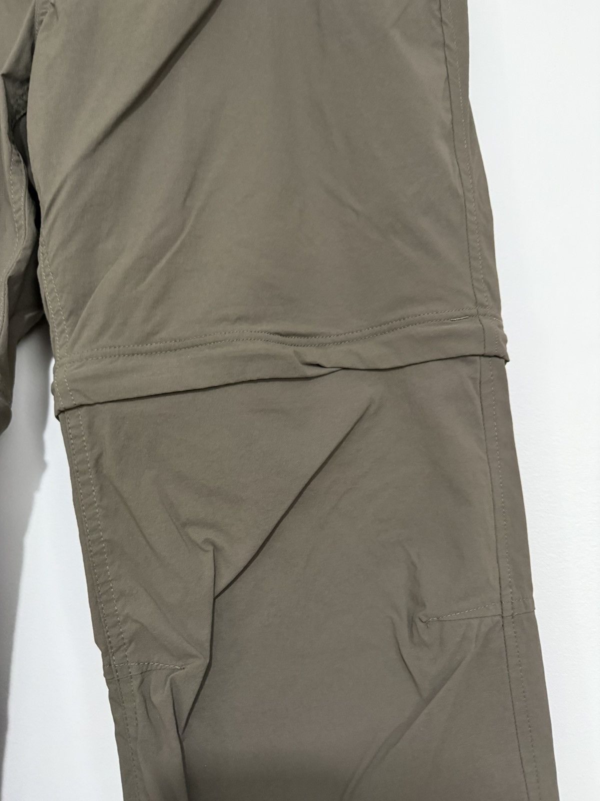 Mountain Hardwear Mountain Hardwear Basin Trek Convertible Pants Size US 34 / EU 50 - 4 Thumbnail