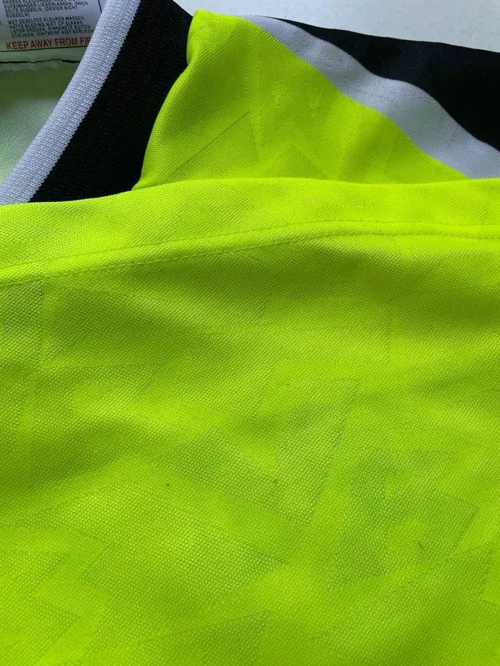 Nike Vintage Nike Borussia Dortmund 1995 1996 Home Shirt Jersey Size US M / EU 48-50 / 2 - 20 Thumbnail