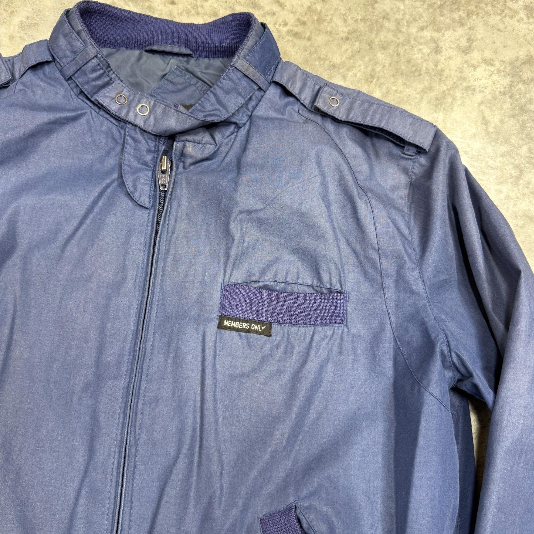 Members Only VINTAGE Members Only Jacket Mens 38 Blue Nylon Bomber 80s HK Zip Full Zip Lined Pockets Solid Blue Logo Zipper Casual Travel Size US XXS / EU 40 - 2 Thumbnail