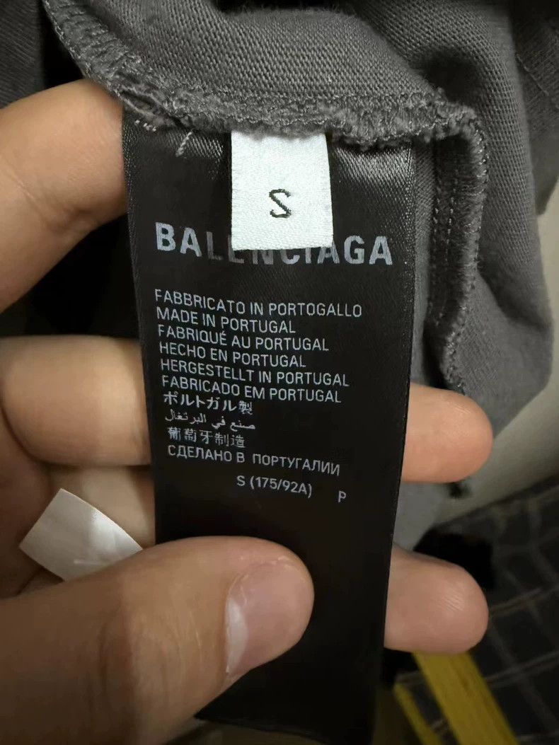 Balenciaga Balenciaga Embroidered front and back short sleeves Size US S / EU 44-46 / 1 - 4 Thumbnail