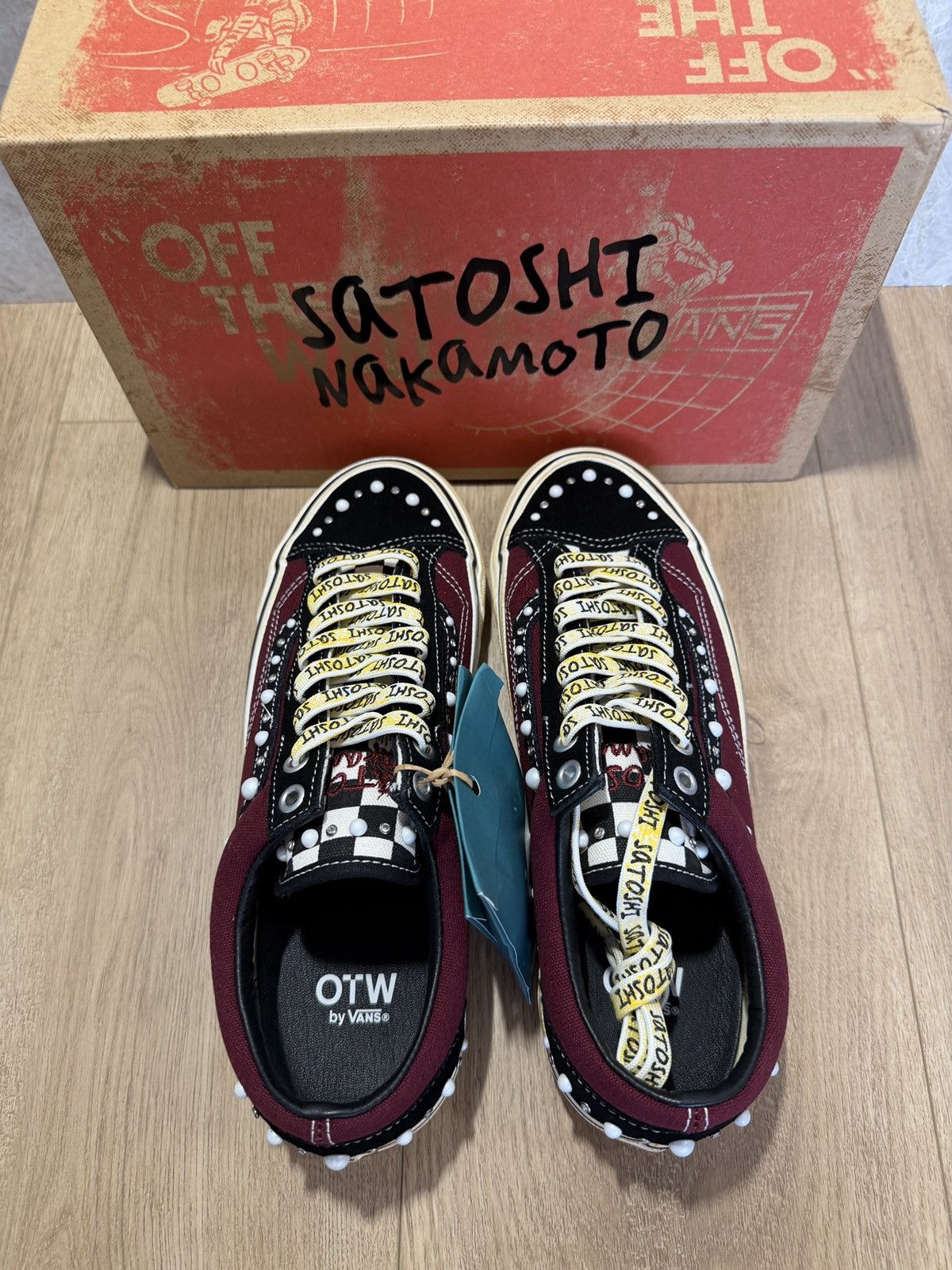 Vans VANS OTW OLD SKOOL 36 SATOSHI NAKAMOTO PEARLIZED F&F Size US 8.5 / EU 41-42 - 6 Thumbnail