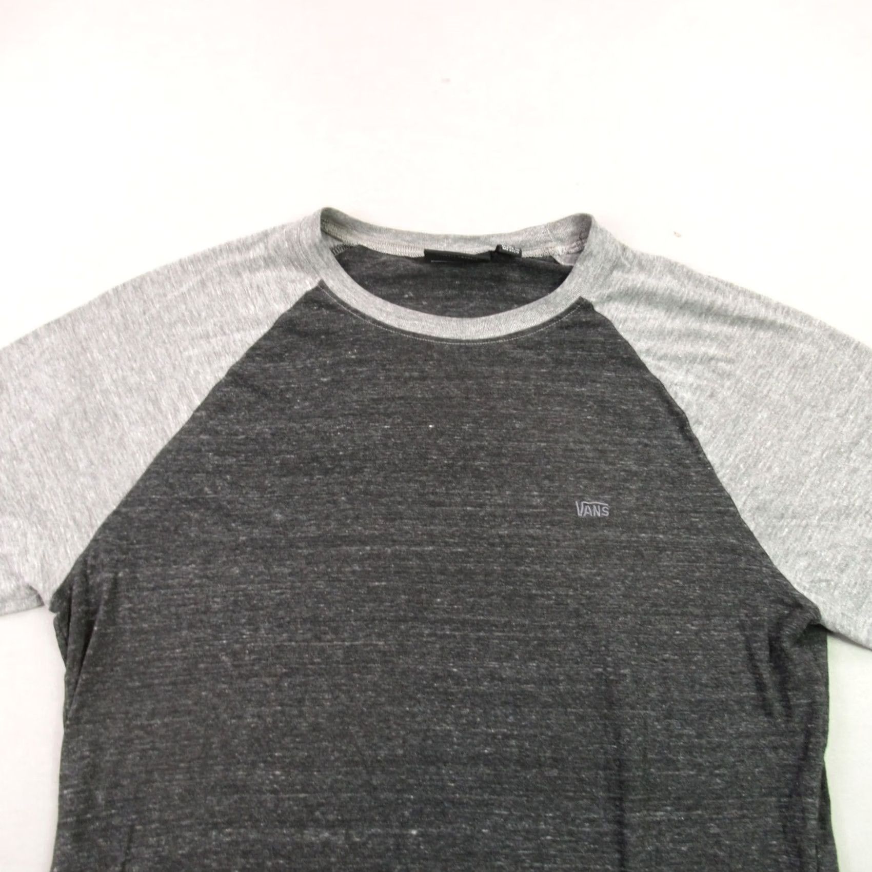 Vans Vans Shirt Mens Large Long Sleeve Crew Neck Lightweight Pullover Gray Size US L / EU 52-54 / 3 - 3 Thumbnail