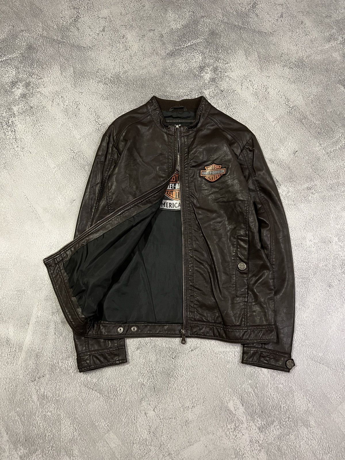 image of Y2K Harley Davidson Leather Active Riding Jacket 00S in Brown, Men's (Size Medium)